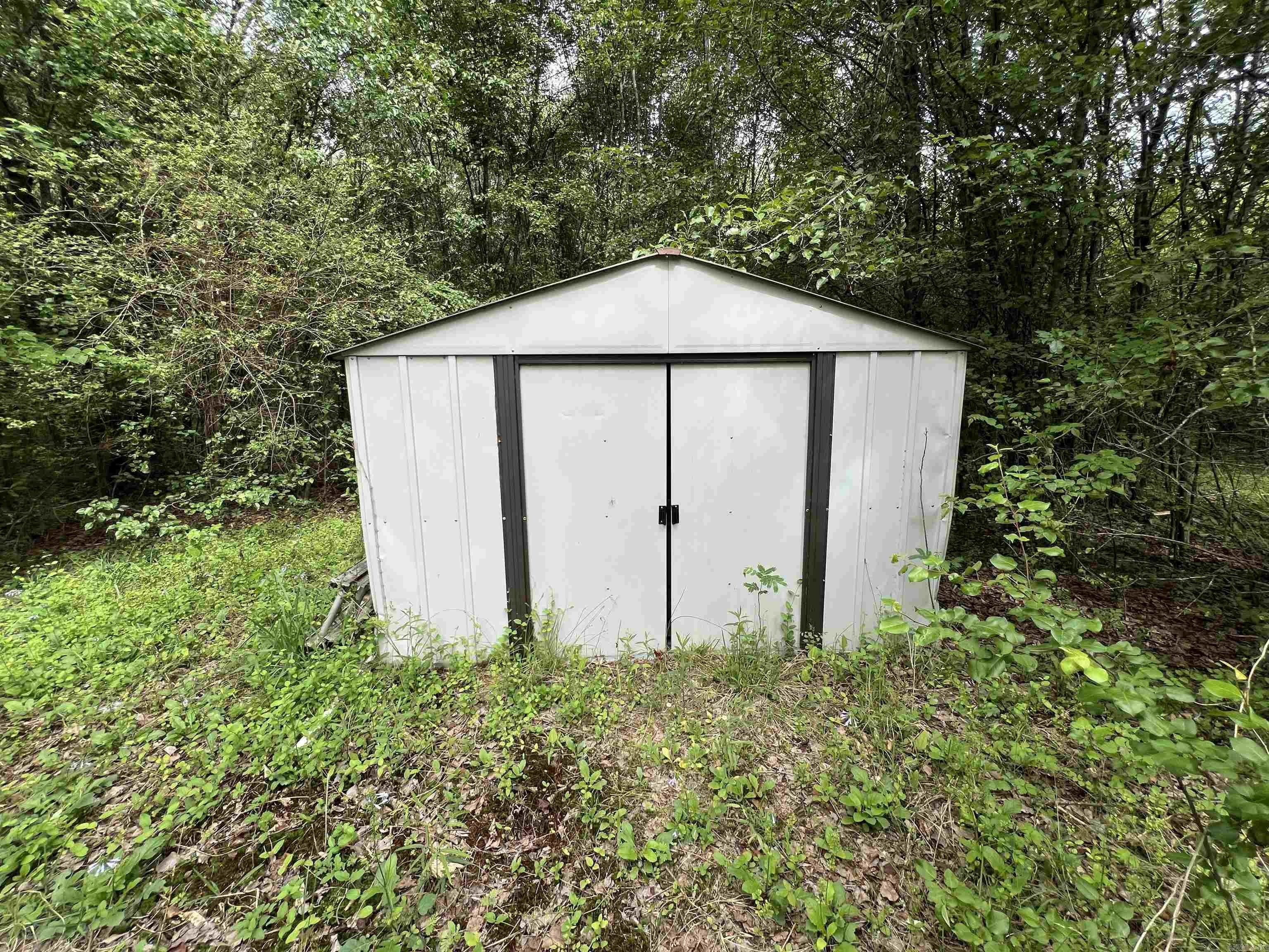 Higginson Outlots - Land