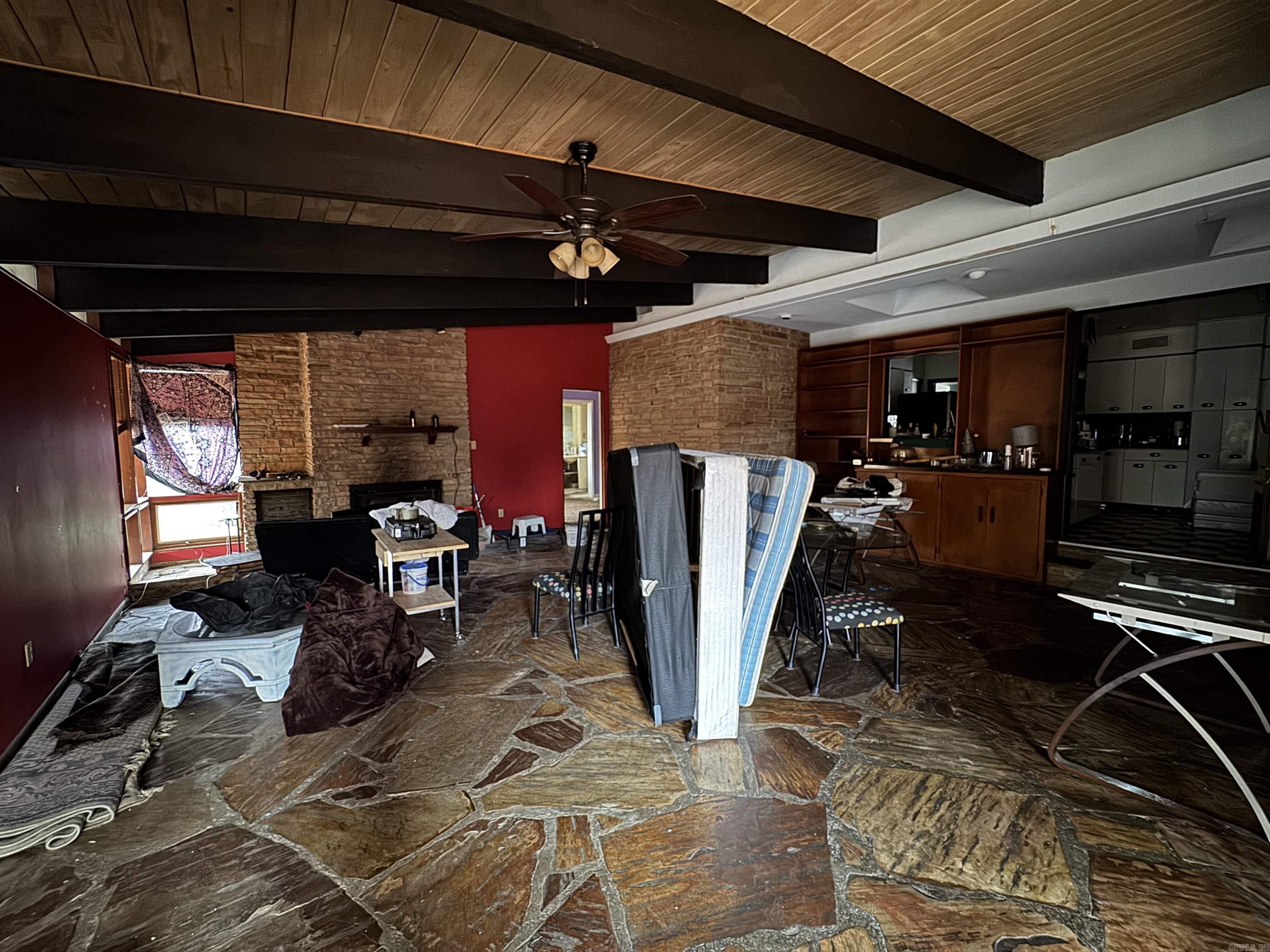 KINGWOOD PLACE - Residential