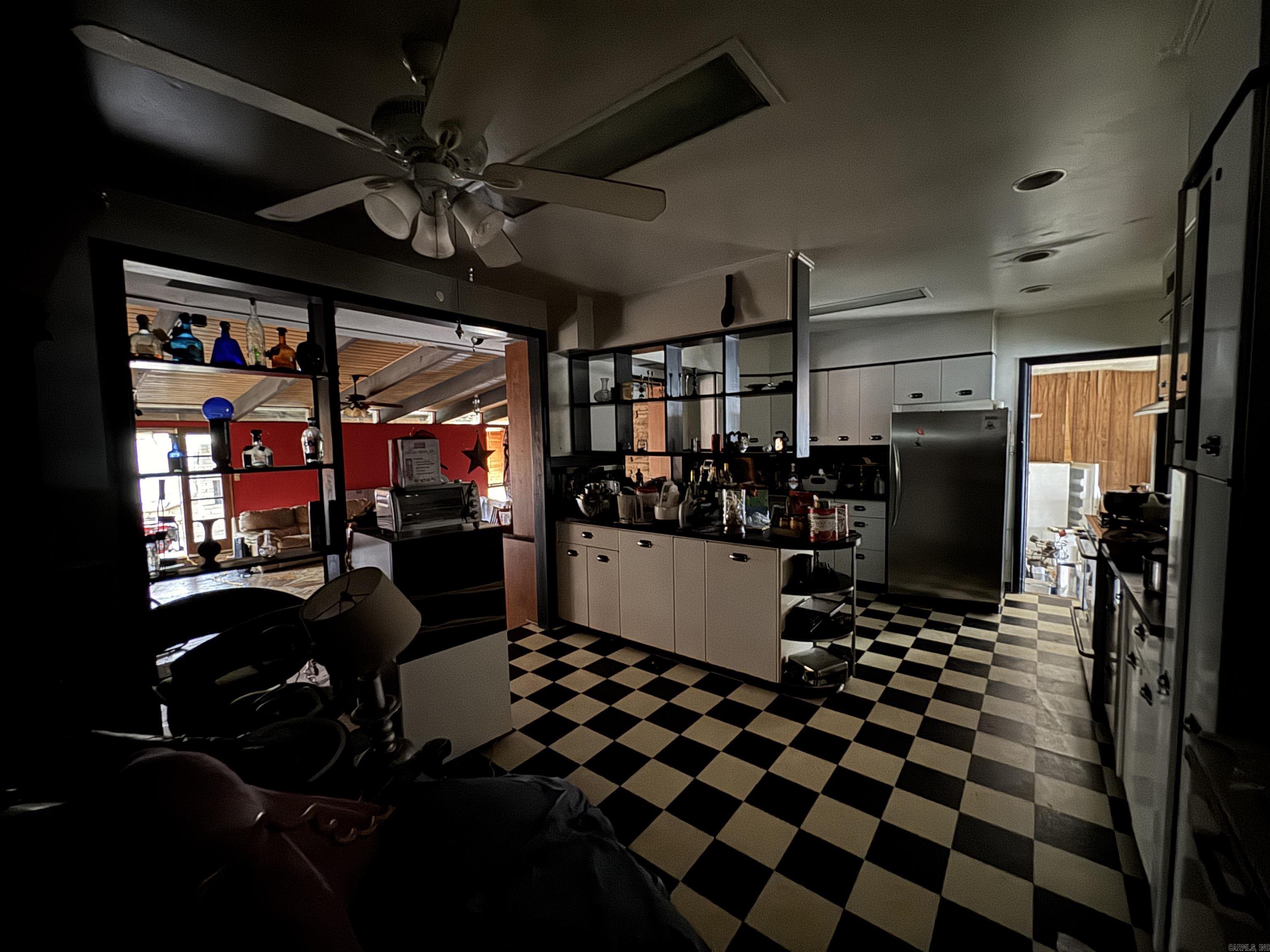 KINGWOOD PLACE - Residential