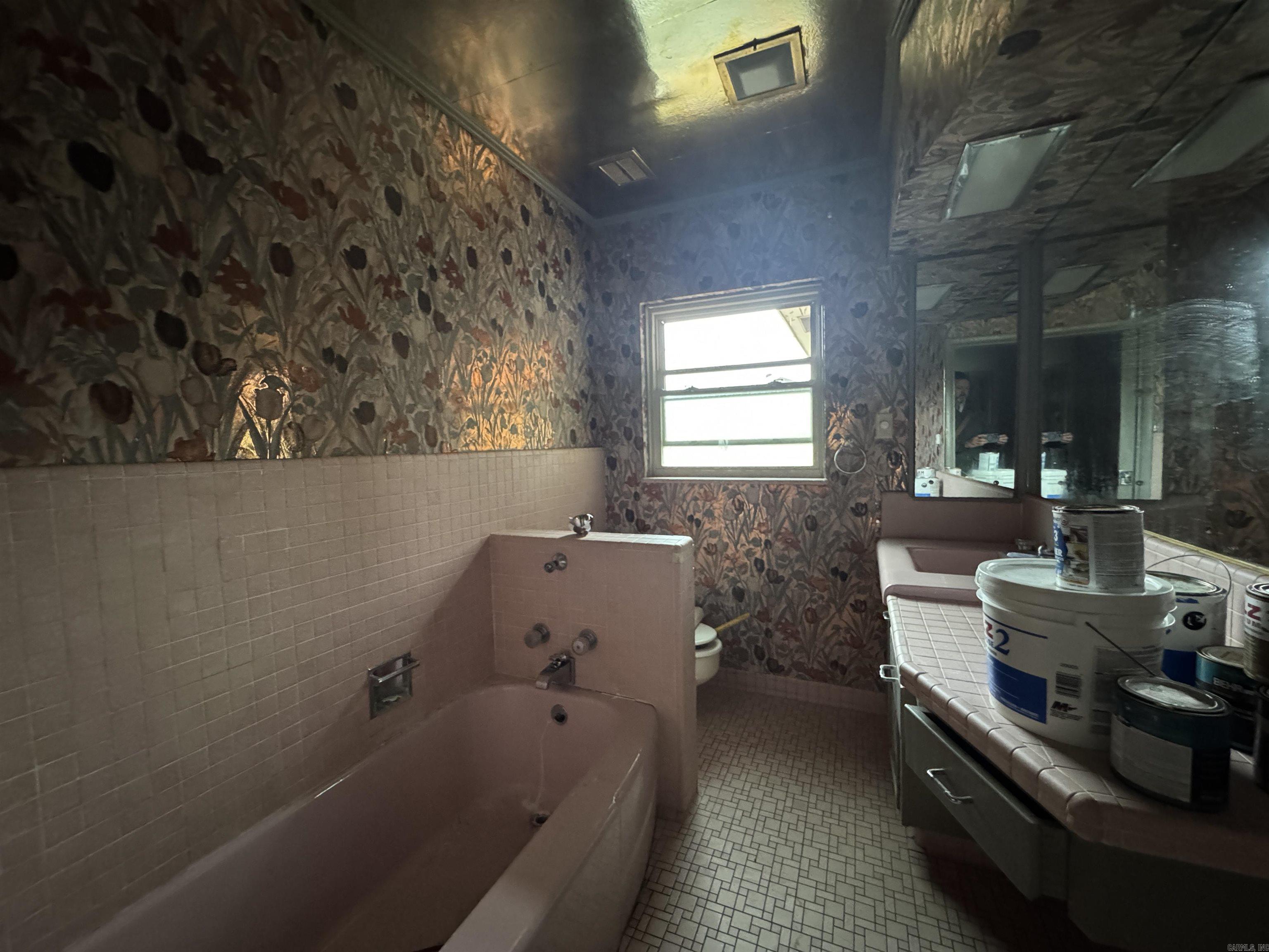 KINGWOOD PLACE - Residential