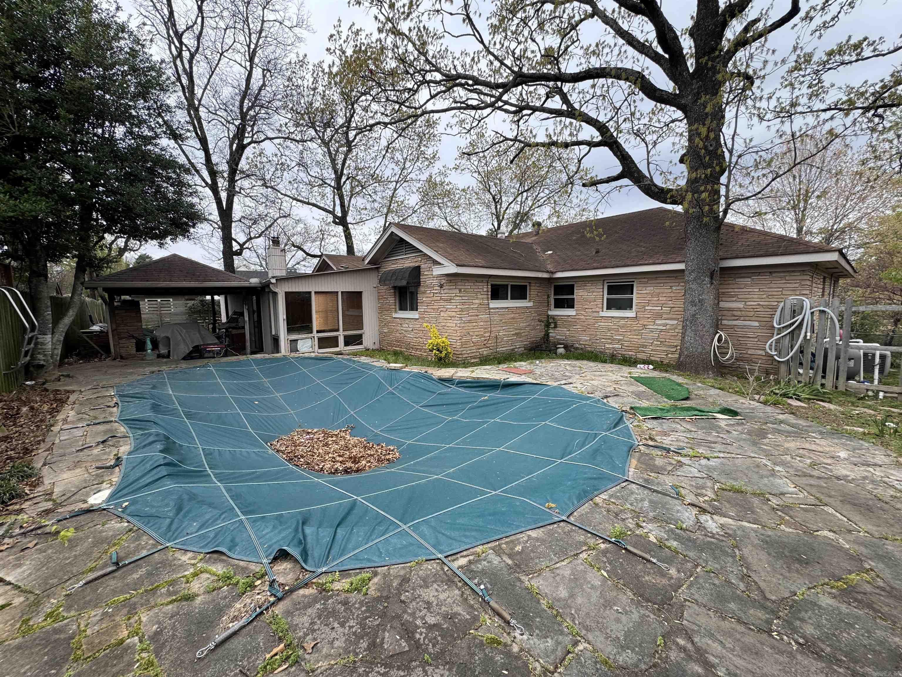 KINGWOOD PLACE - Residential