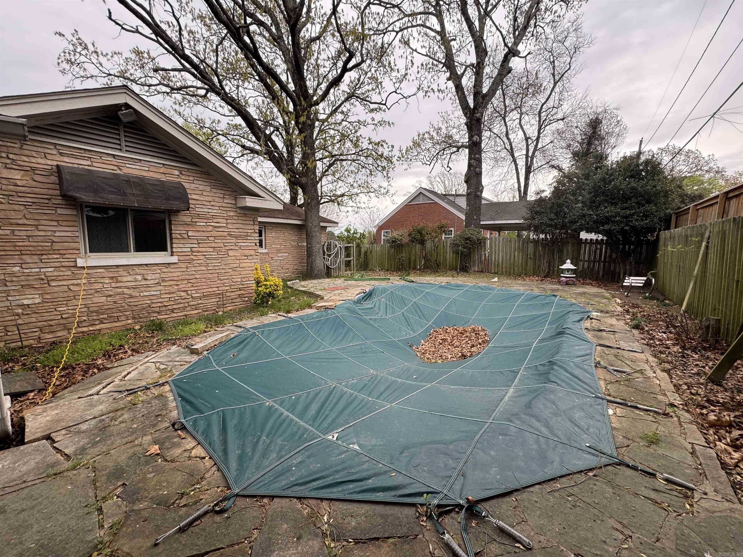 KINGWOOD PLACE - Residential