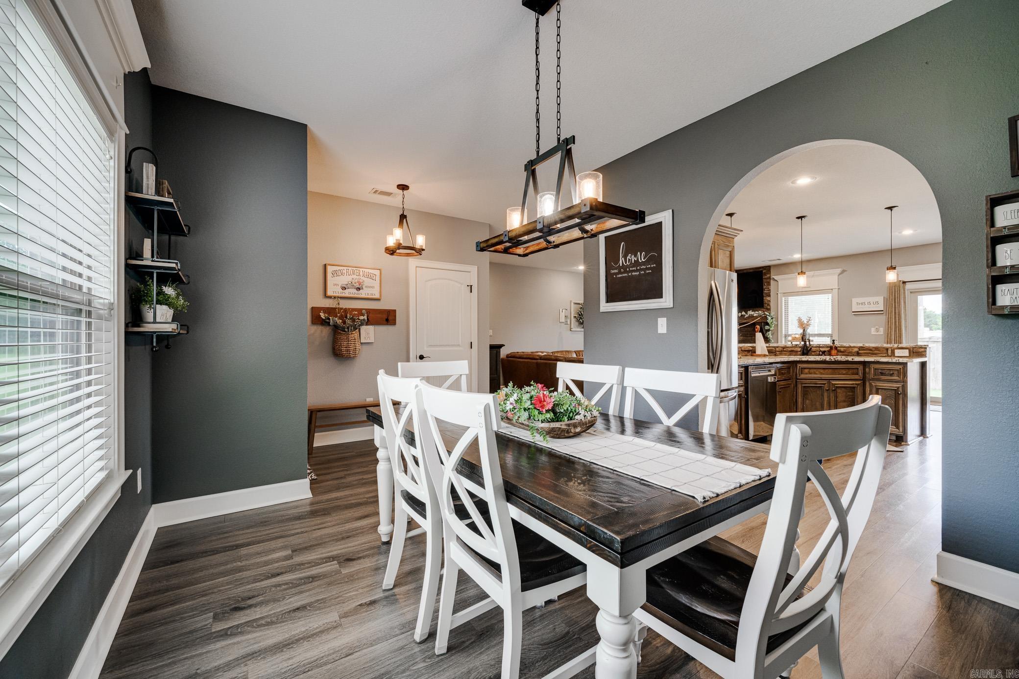 HILL COUNTRY EST - Residential