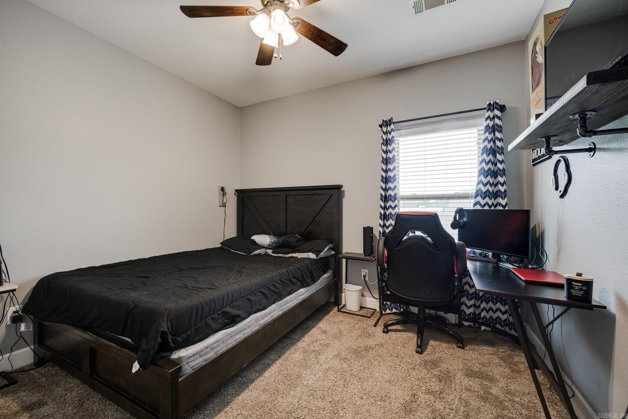 HILL COUNTRY EST - Residential