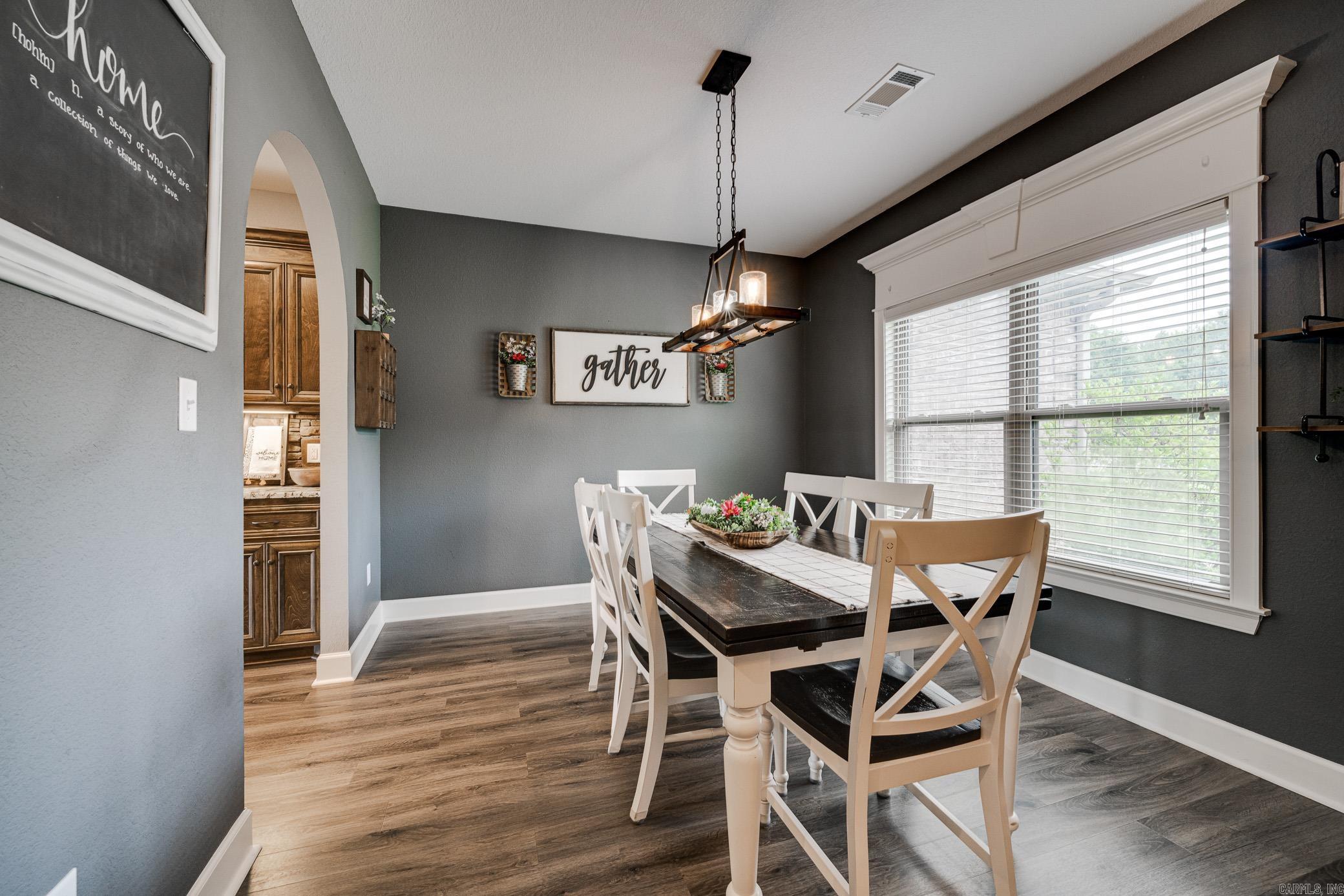 HILL COUNTRY EST - Residential