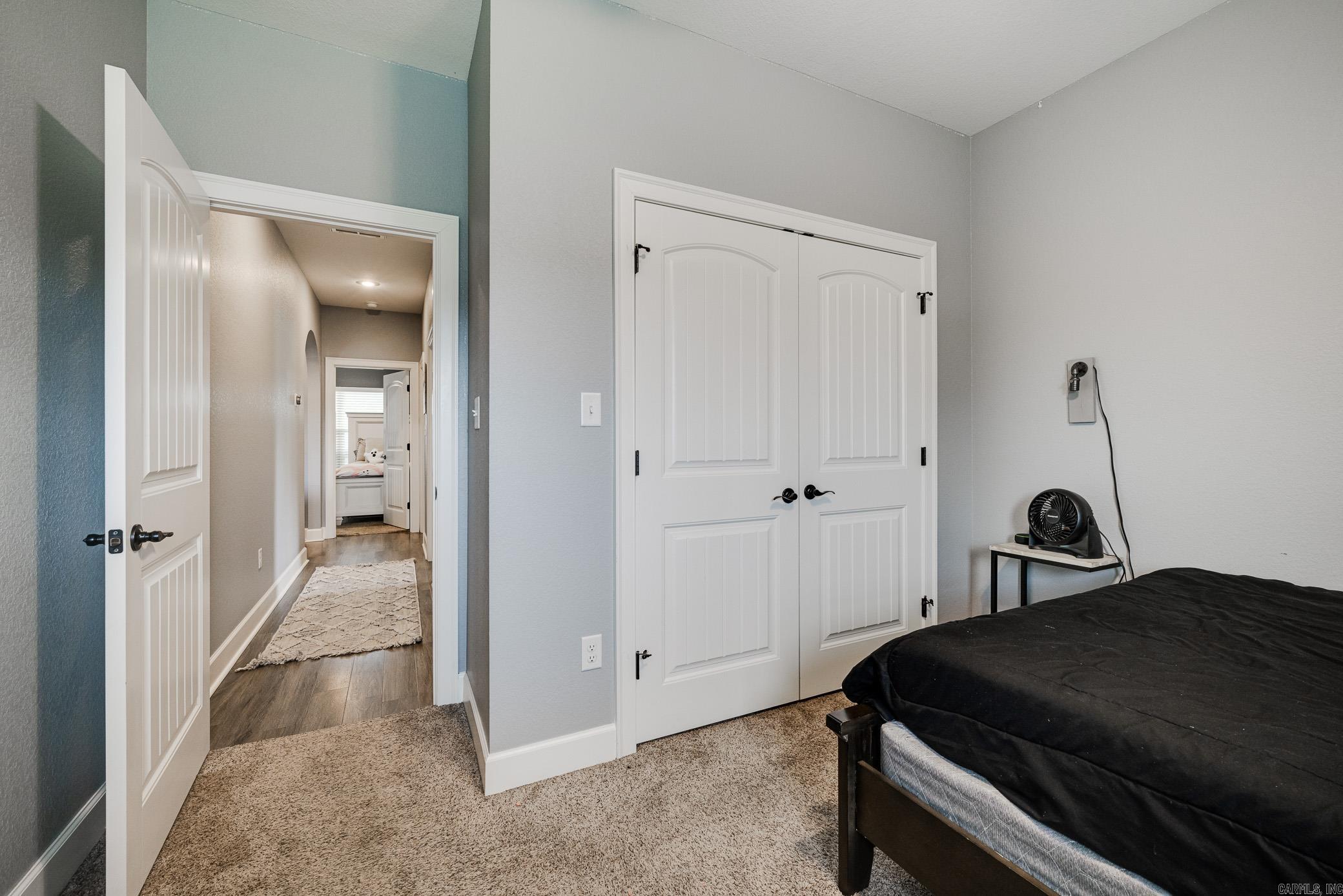 HILL COUNTRY EST - Residential