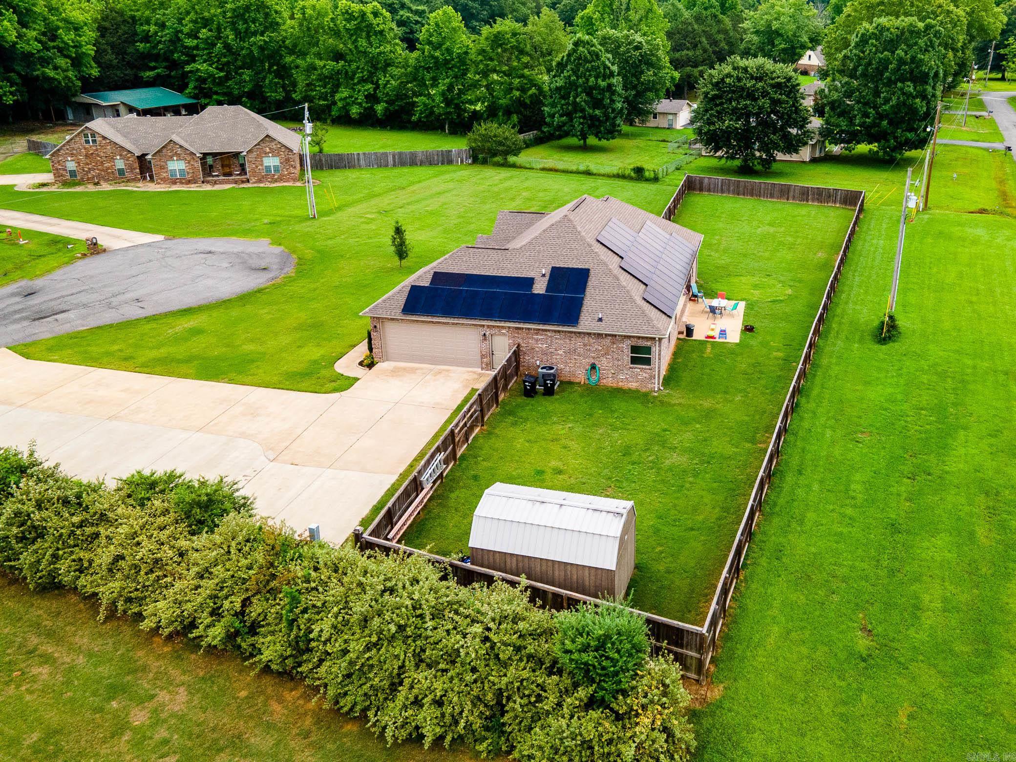 HILL COUNTRY EST - Residential