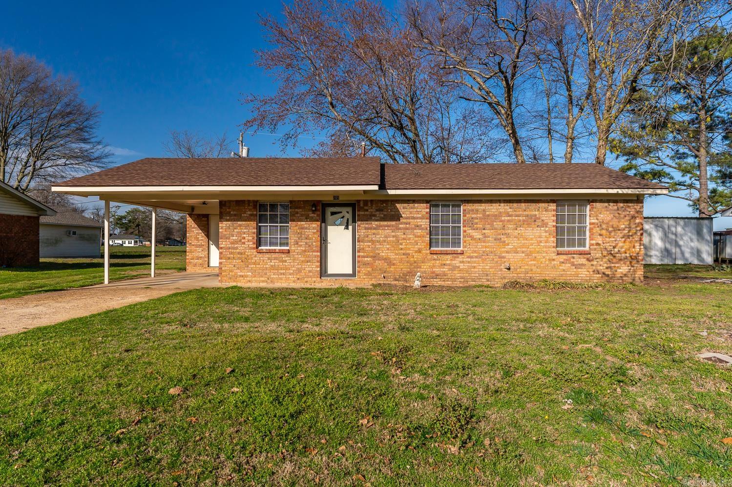 Welcome to Market 205 Lynn Ave in Caraway, Arkansas. This three bedroom, one bath home is centrally located near Jonesboro and Blytheville in the Riverside School District. Call today to find out the latest updates to the home and schedule your tour today. (The outbuilding will be removed from the property soon.)