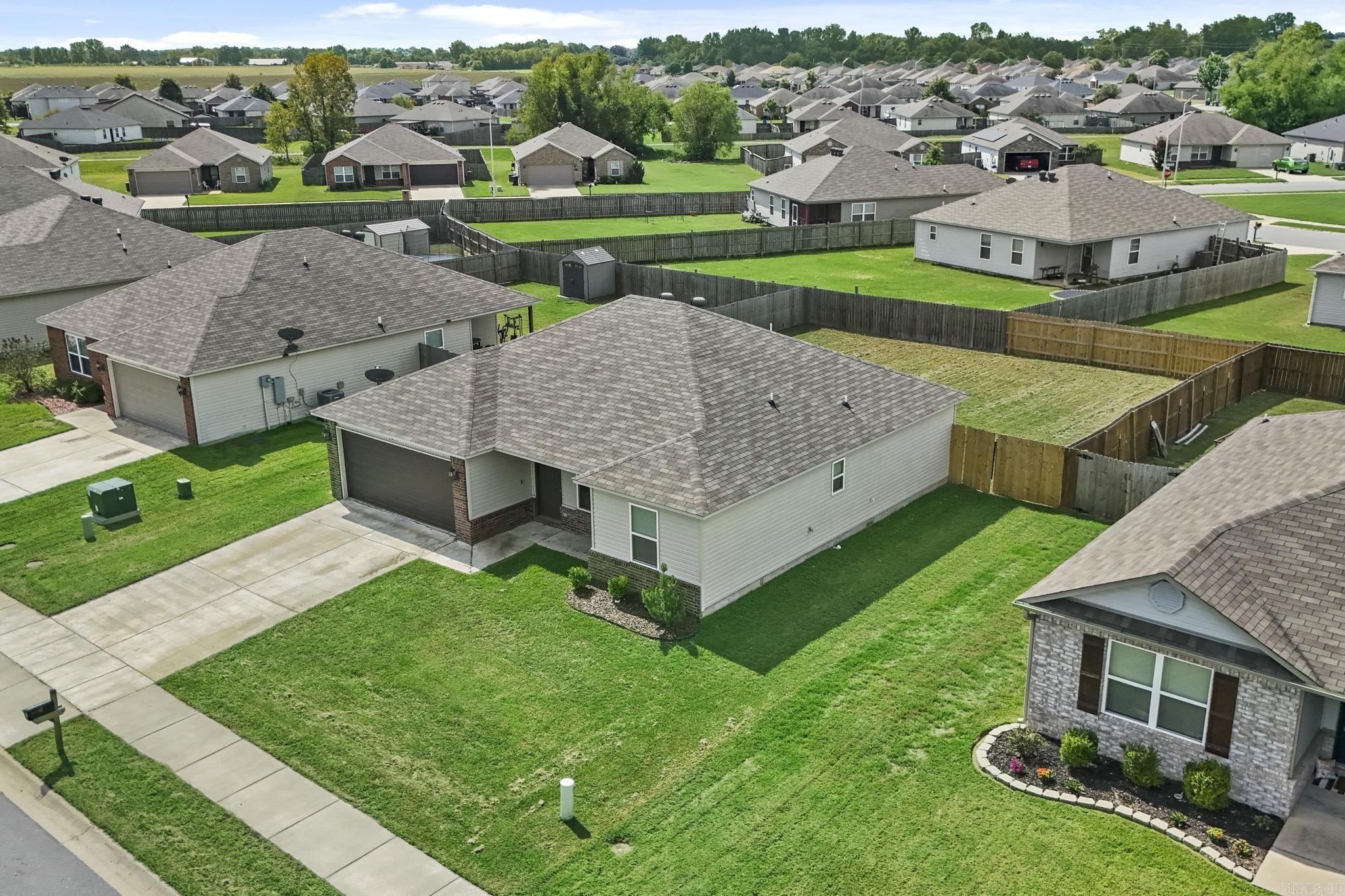 FAULKNER CROSSING - Residential