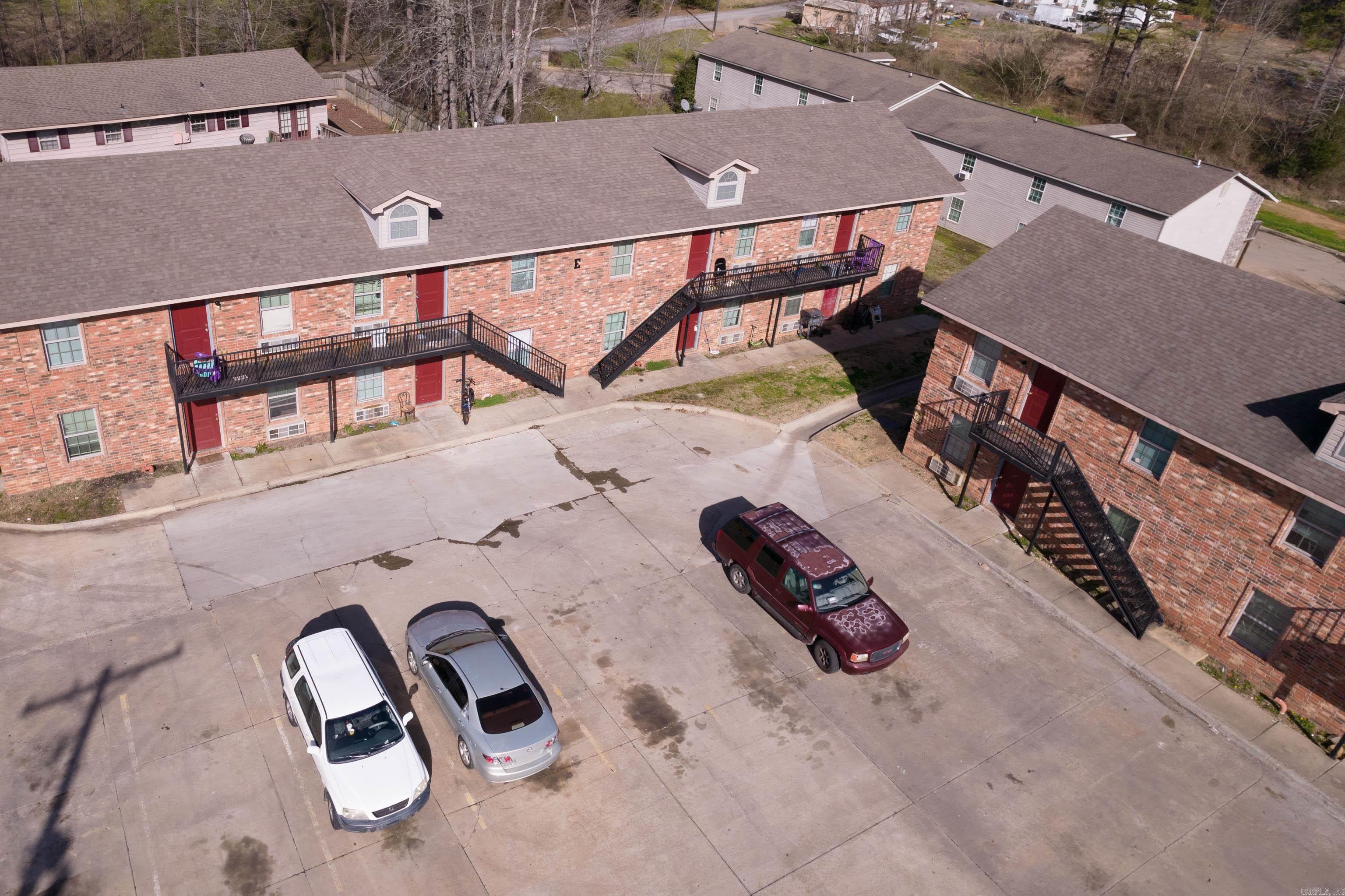 Queen Manor - Residential Income