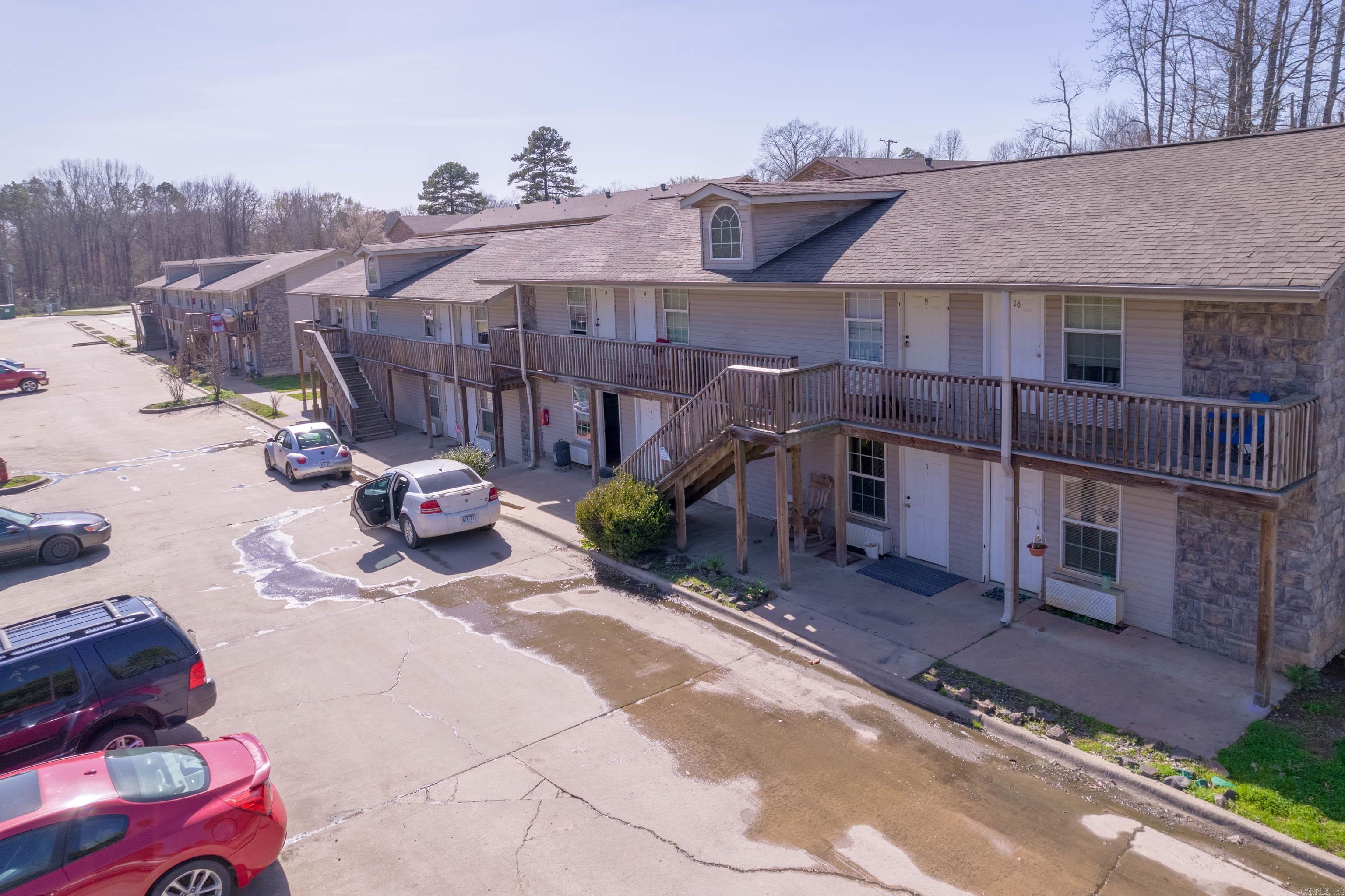 Queen Manor - Residential Income