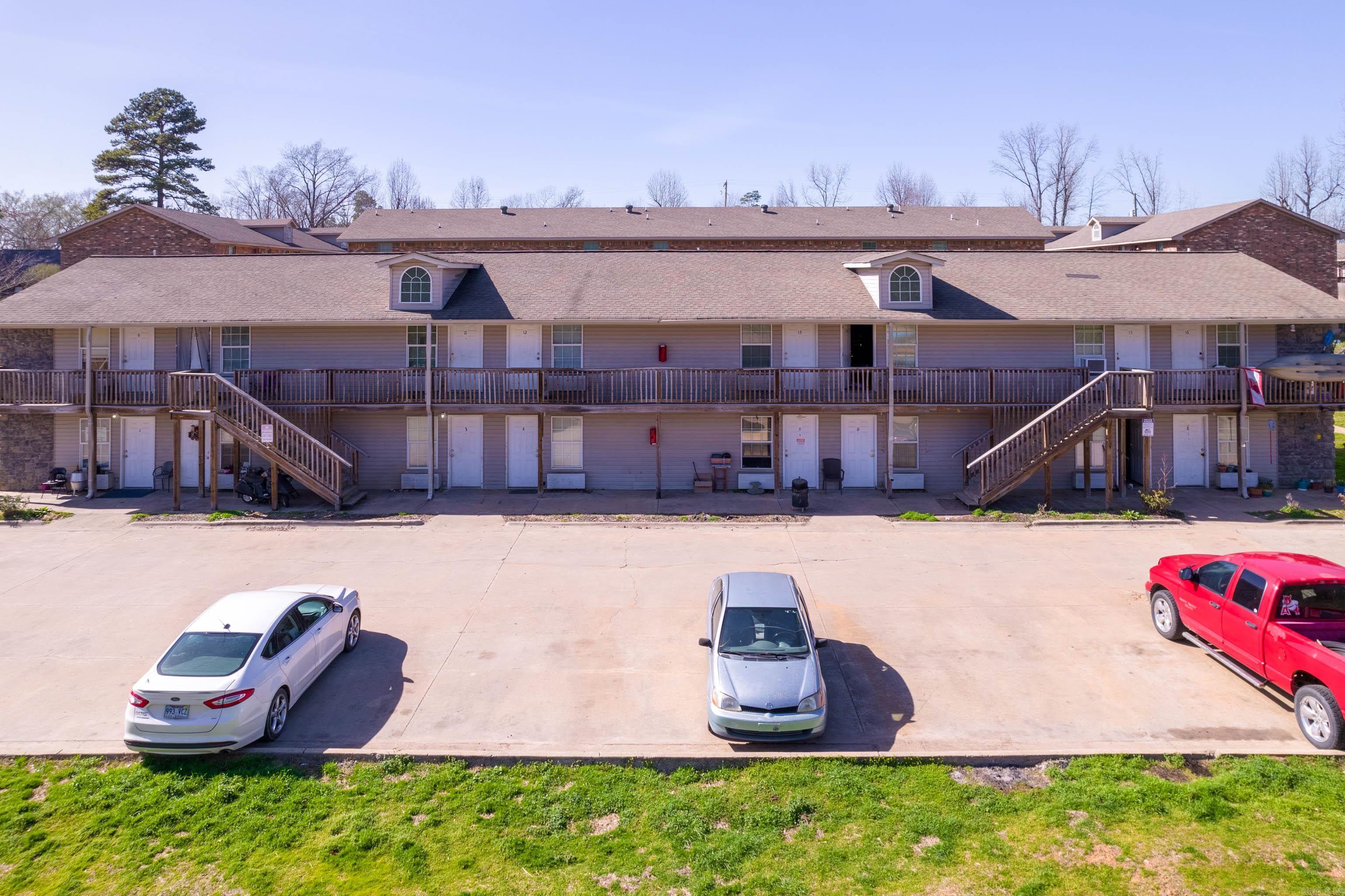 Queen Manor - Residential Income
