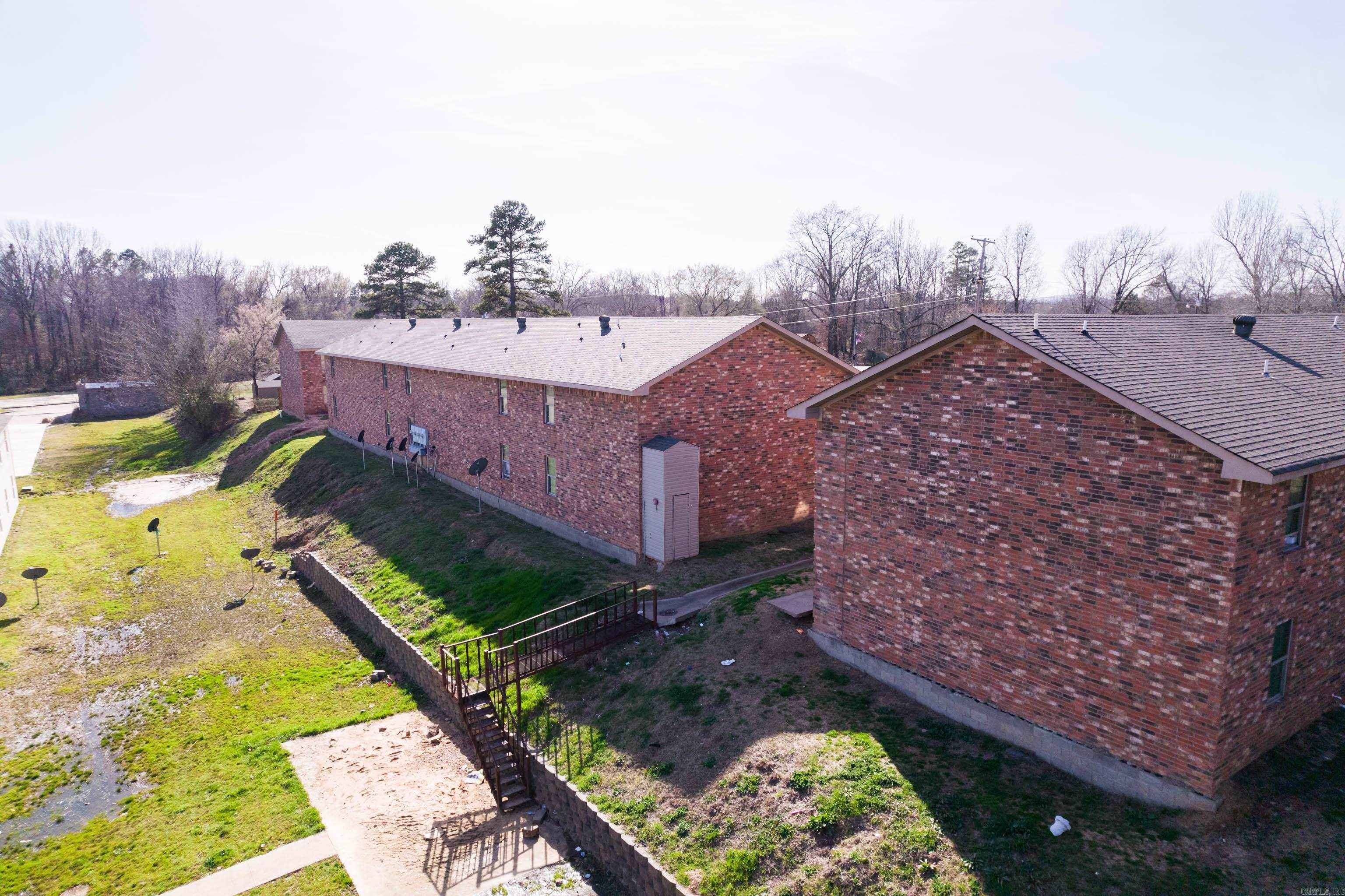 Queen Manor - Residential Income