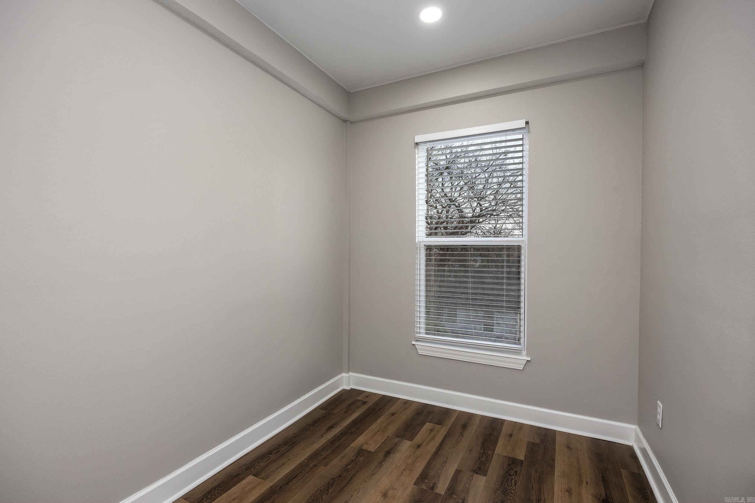 WORTHEN WAT - Residential