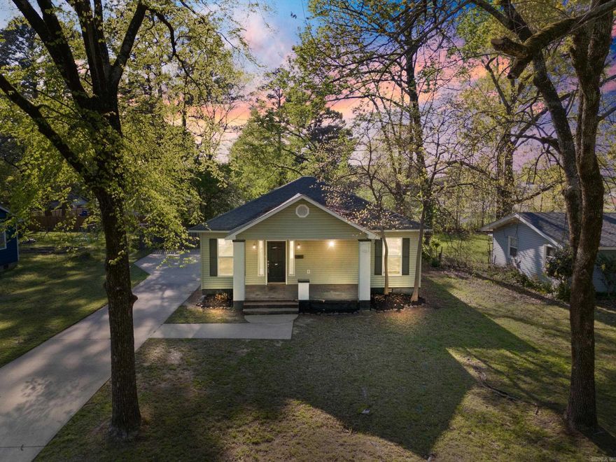 Charming craftsman super close to UCA! Walk/bike/wheel to UCA from this great home with tons of character.  The tree lined street really pops in the spring. The inviting front porch is perfect for enjoying spring and summer evenings with a drink in hand. The interior features 3 beds/2 baths with hardwood floors. Primary bedroom with ensuite bathroom. Separate dining room. Fenced in back yard. Enjoy the charm of Old Town Conway and be close to all of the games, performing arts, and lectures at UCA. Foundation work has already been done to upgrade the foundation on this beautiful home.