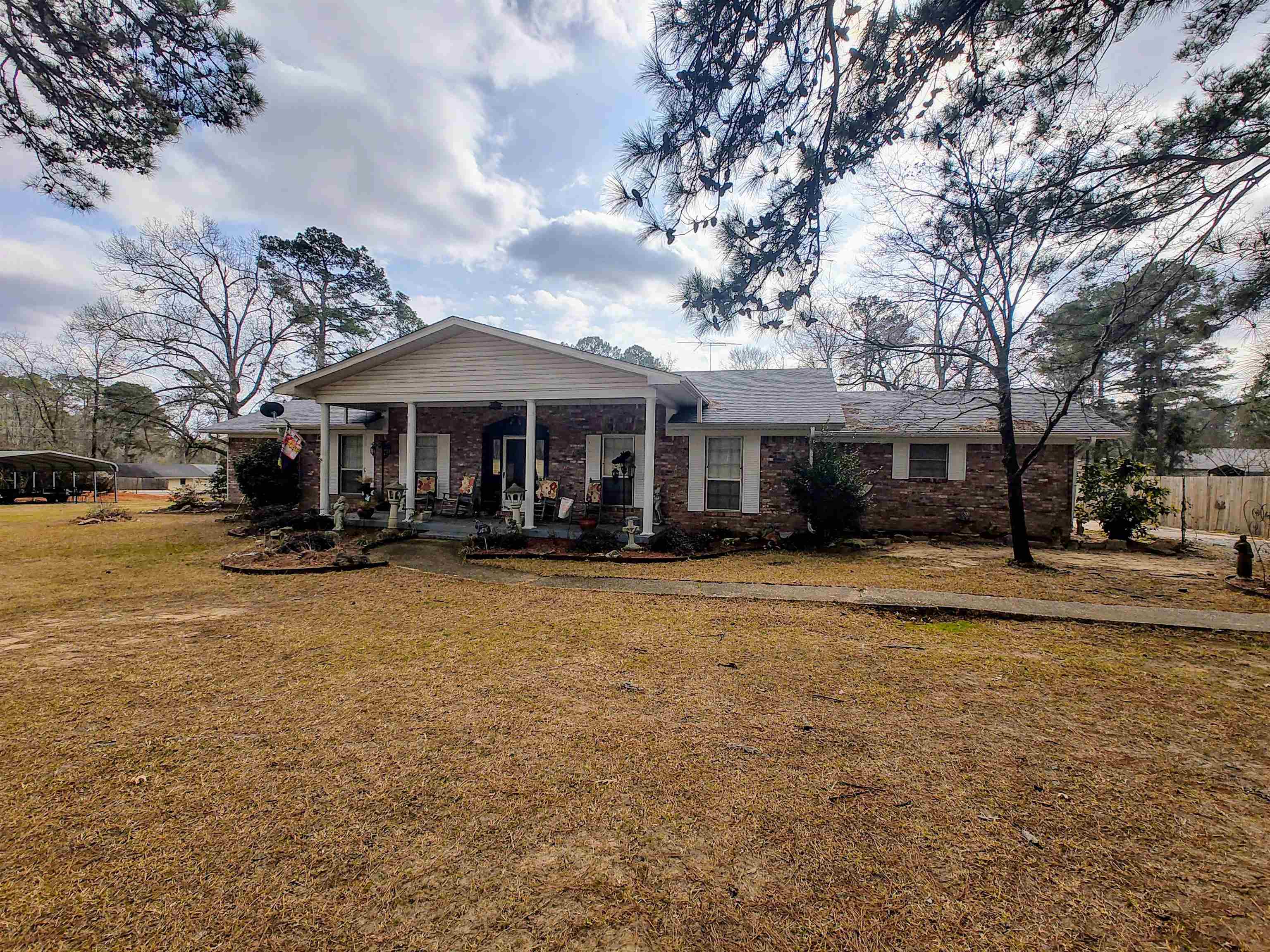 SOUTH HILL - Residential