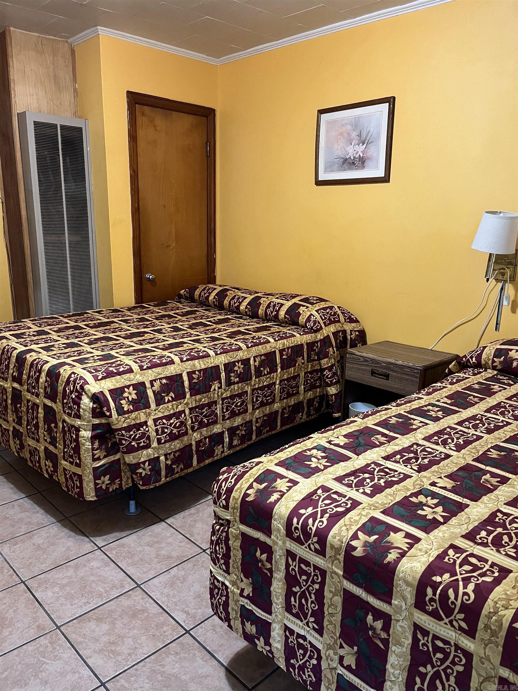 Arnold - Commercial Sale