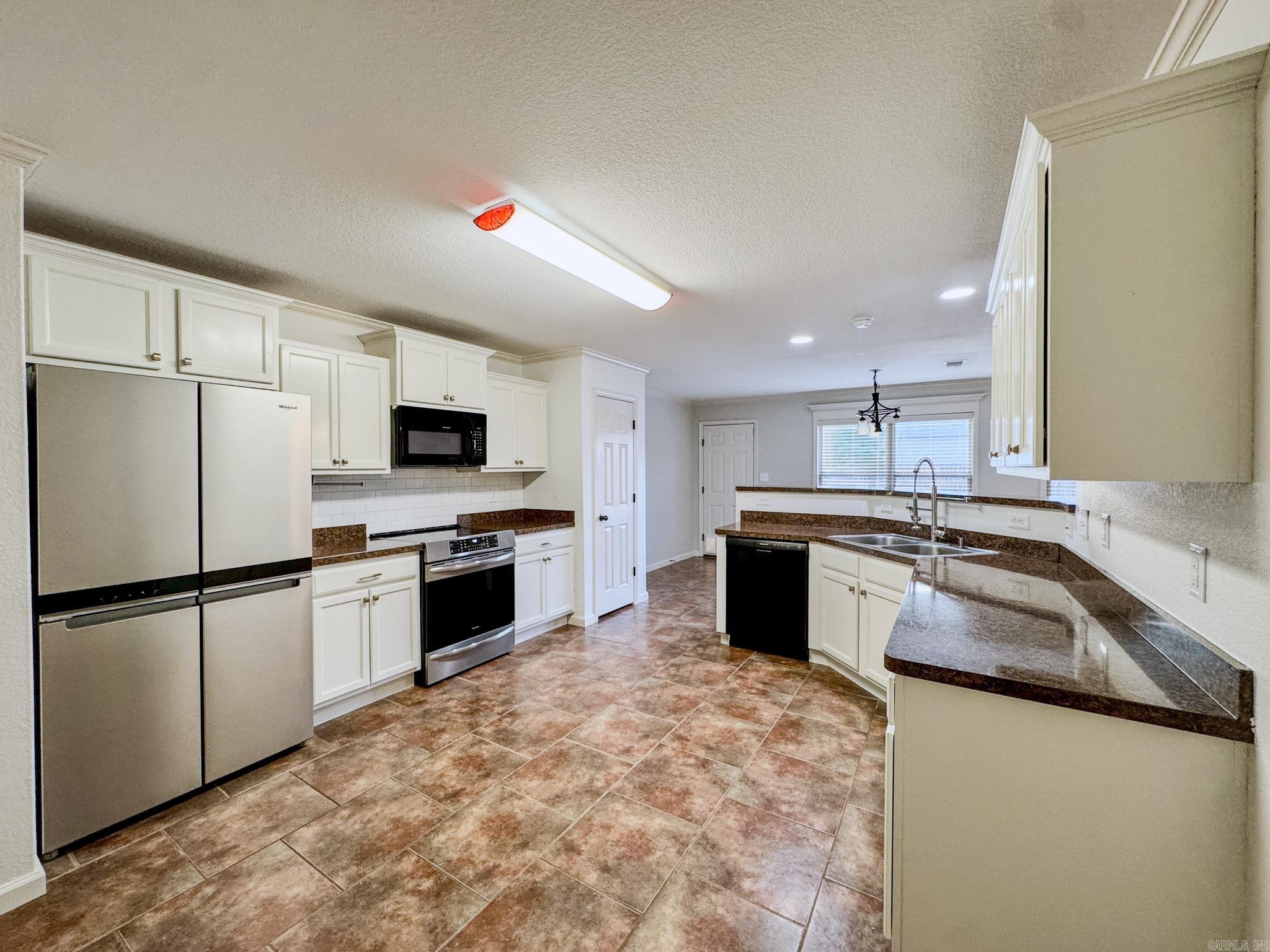 Southern Comfort Estates - Residential Lease