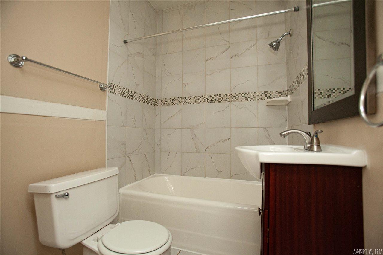 Hill Crest - Residential Lease