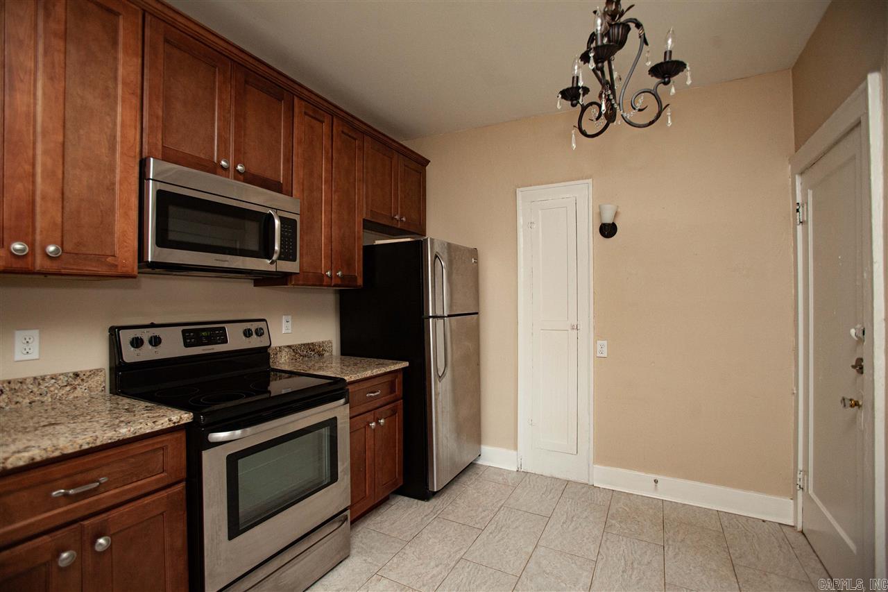 Hill Crest - Residential Lease