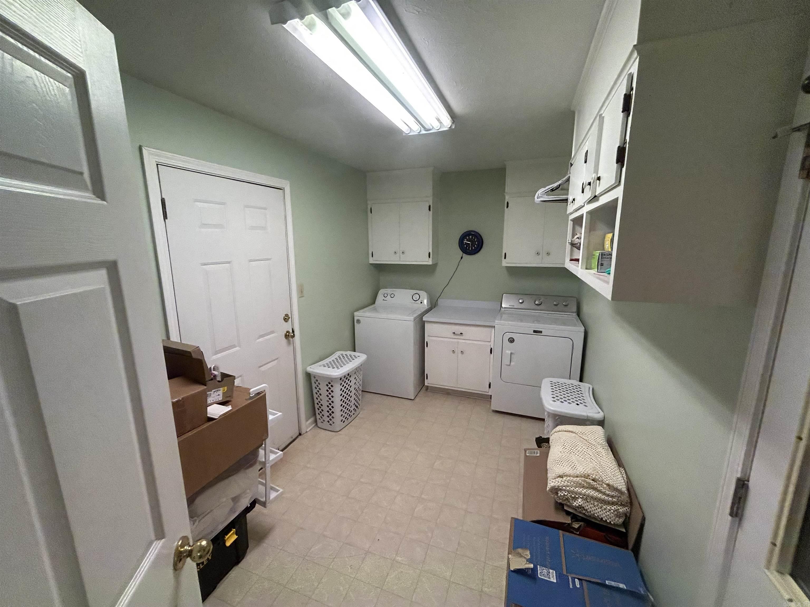 HARTWELL PLACE - Residential