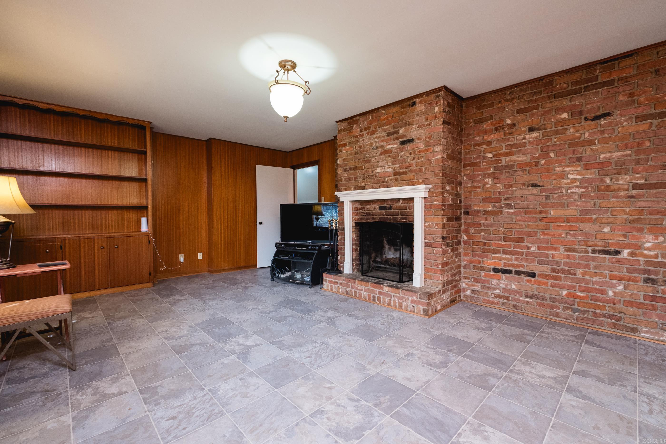 WINGATE - Residential