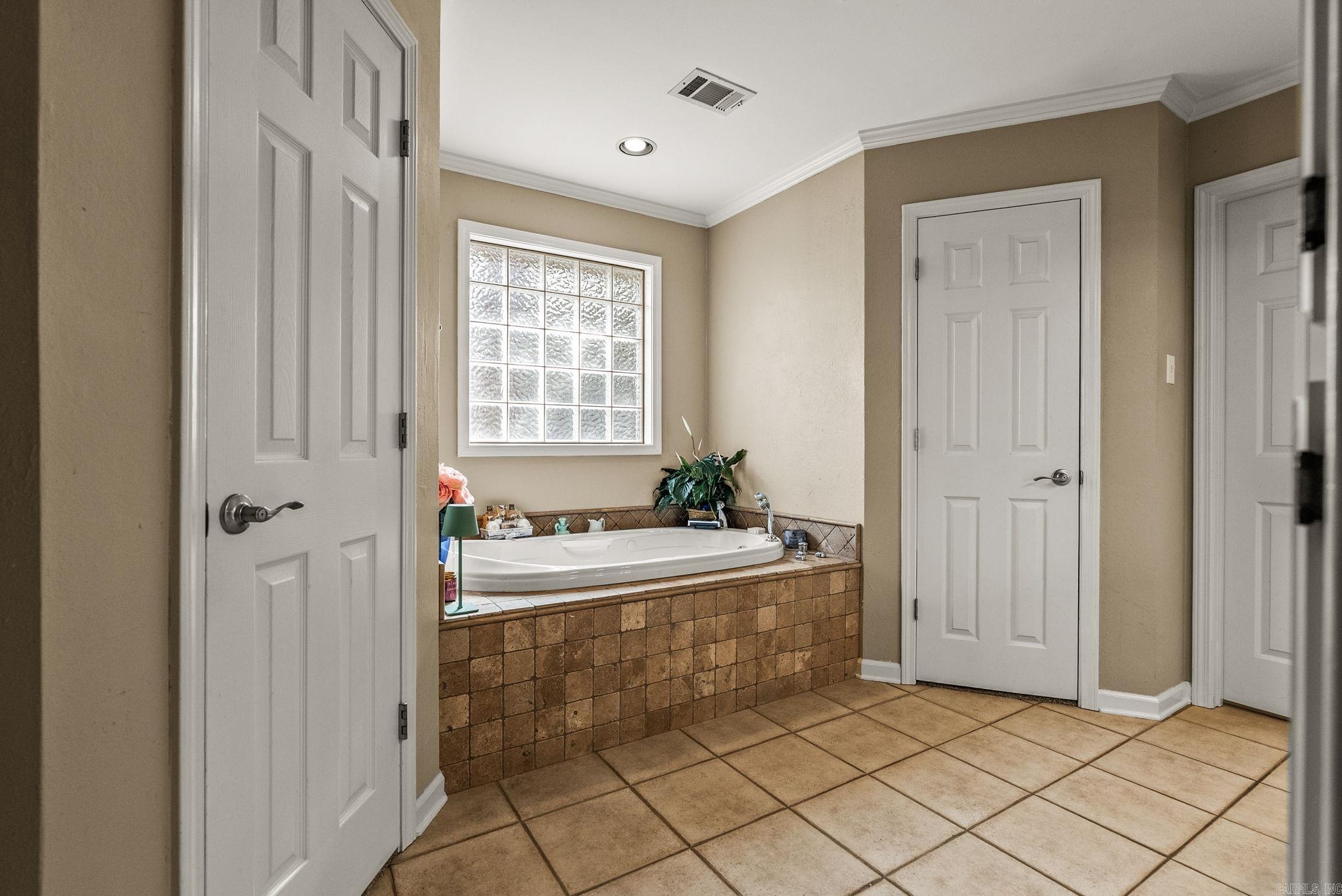 COUNTRY CLUB OF ARKANSAS PH 18 - Residential