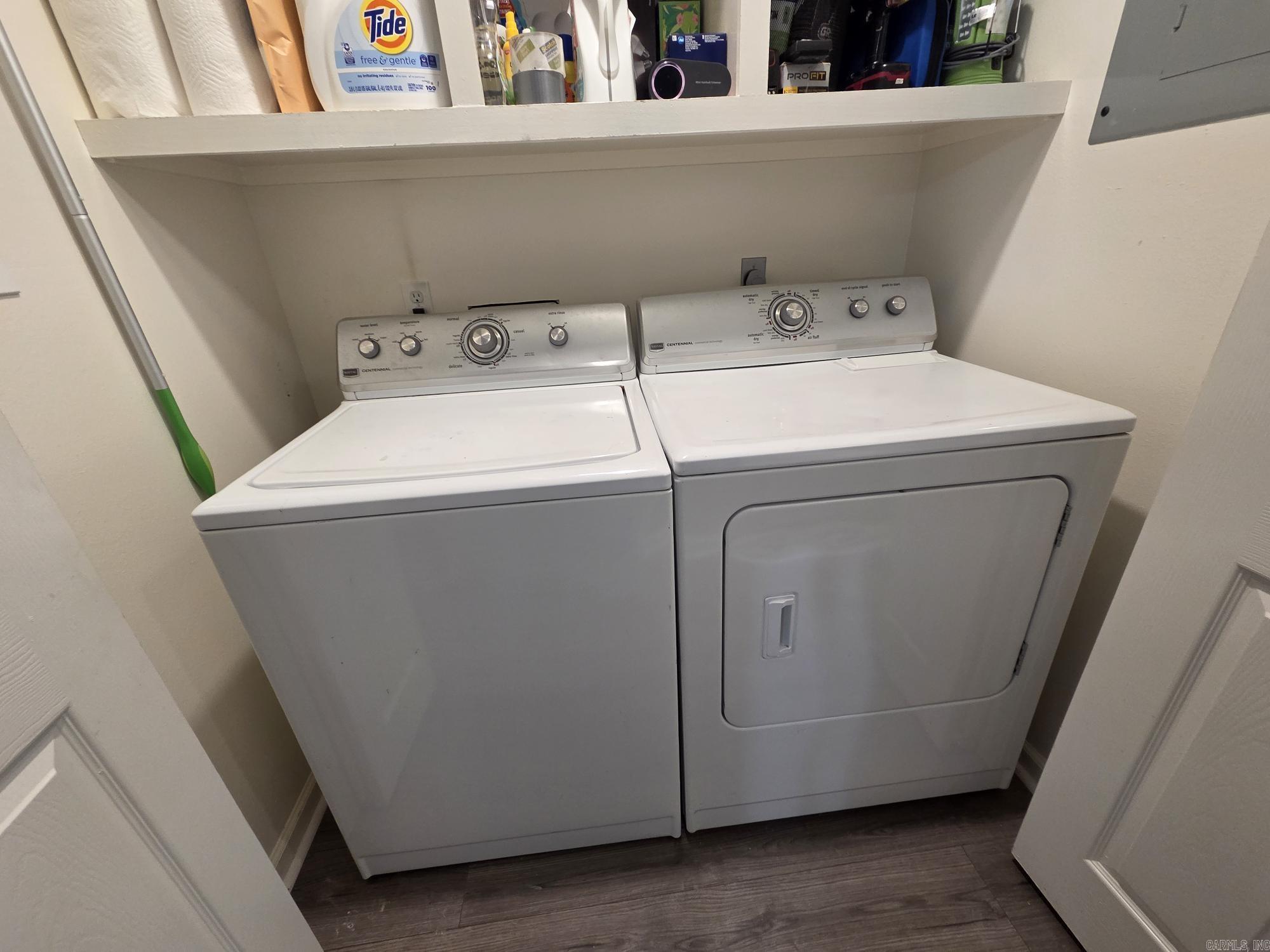 RIVER OAKS COMMONS - Residential