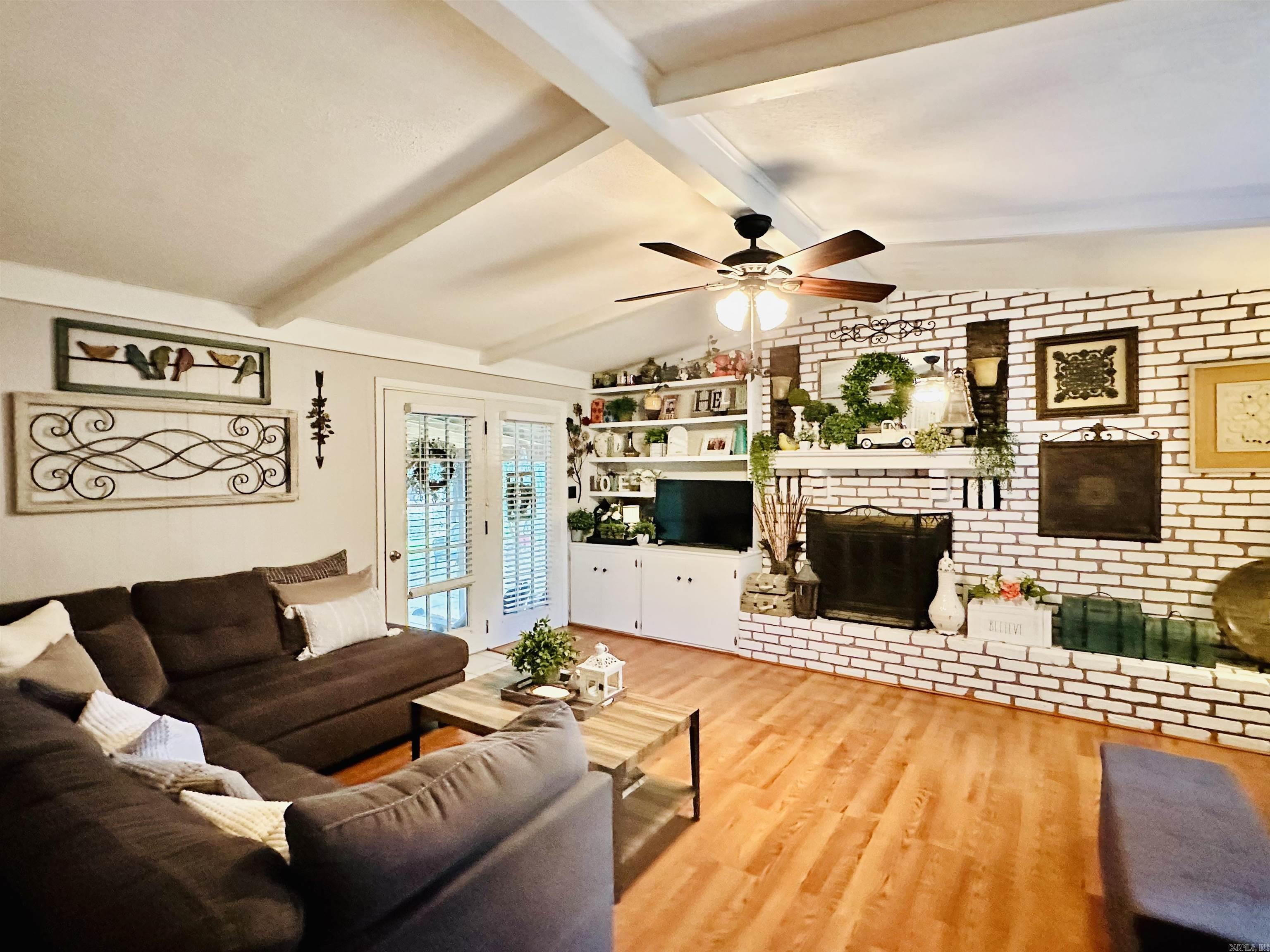 LAMBERT TERRACE - Residential