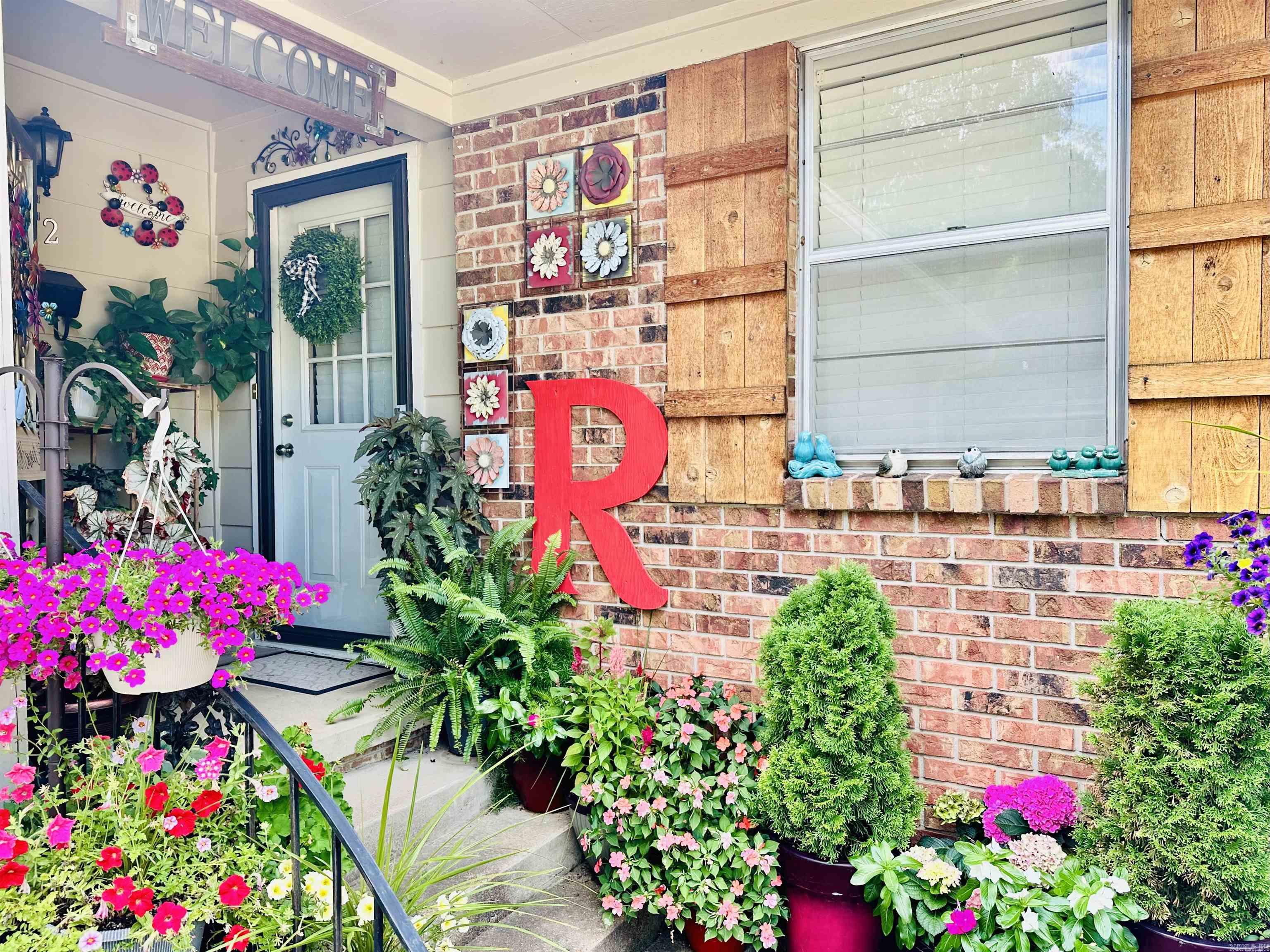 LAMBERT TERRACE - Residential