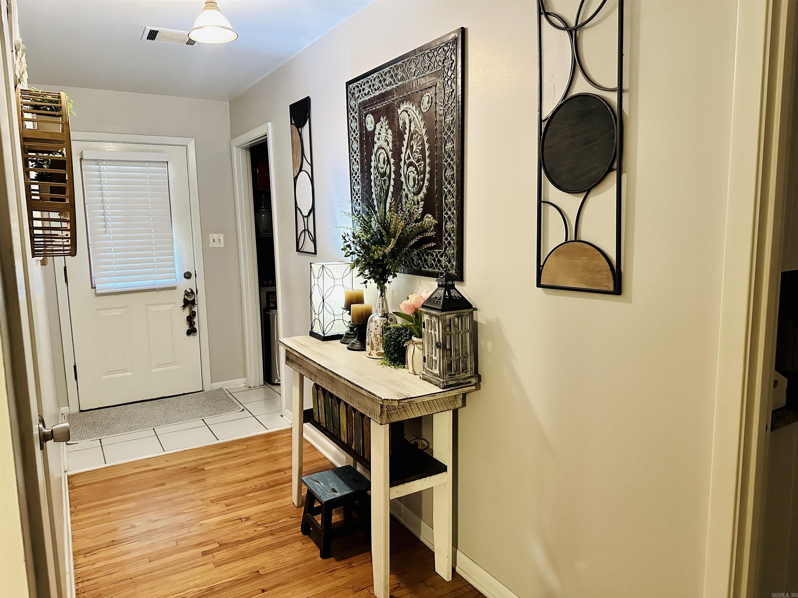 LAMBERT TERRACE - Residential