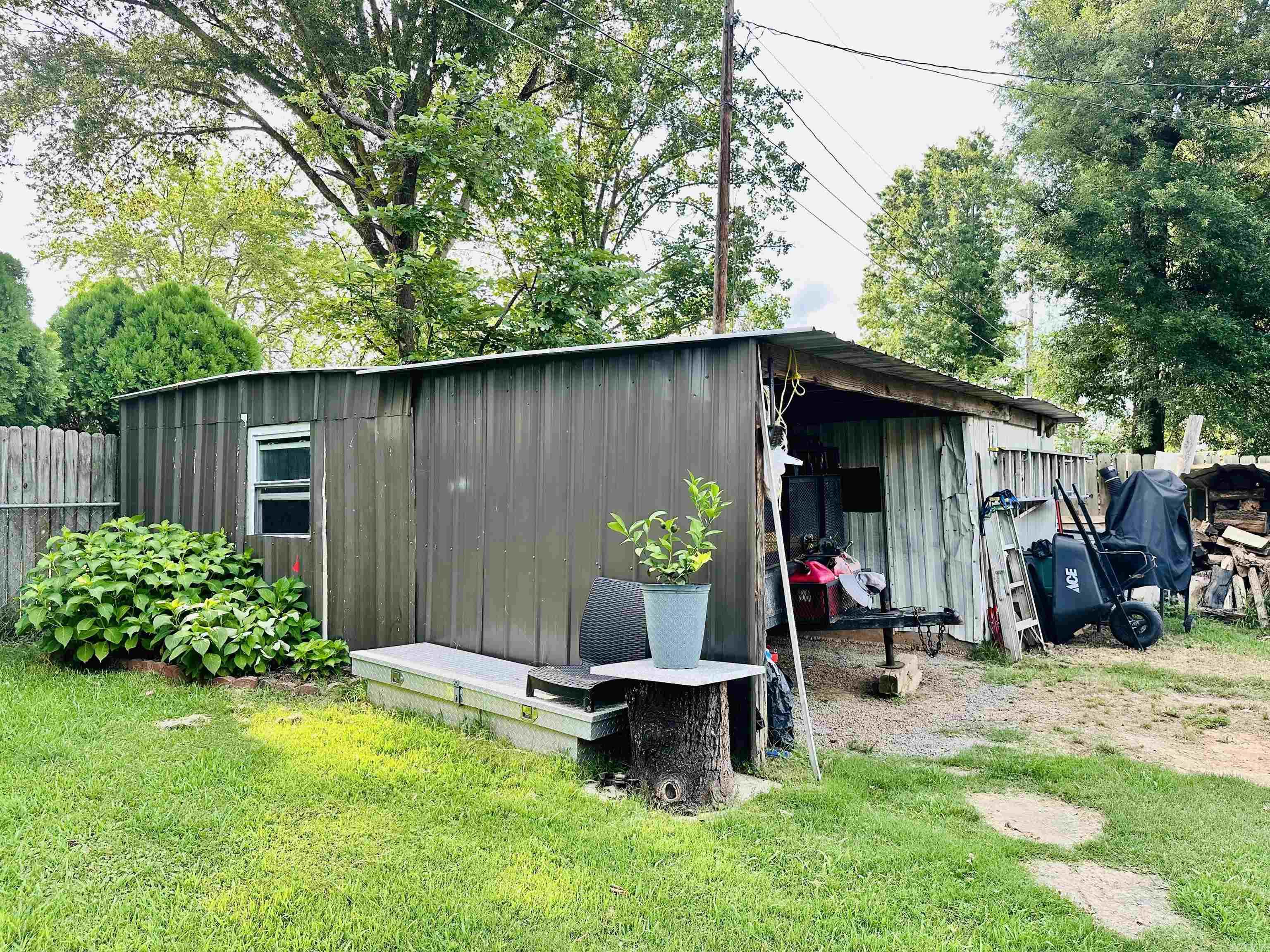 LAMBERT TERRACE - Residential