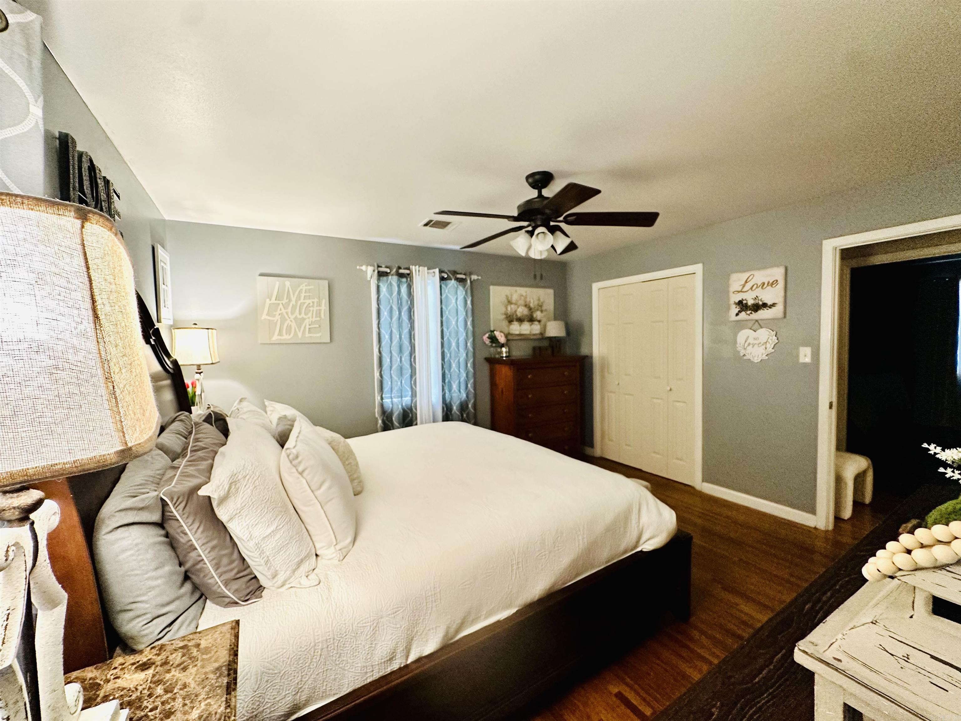 LAMBERT TERRACE - Residential