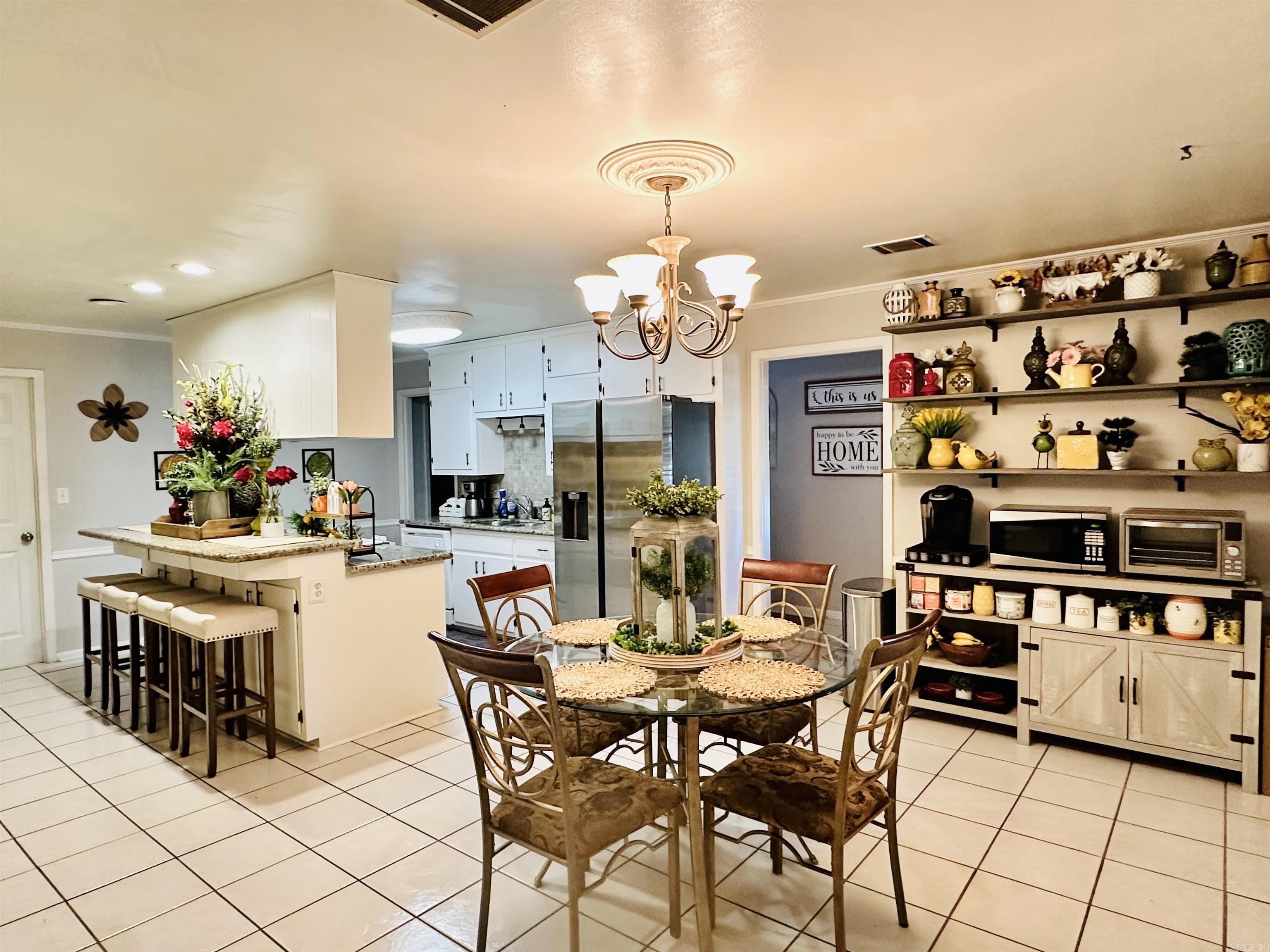 LAMBERT TERRACE - Residential