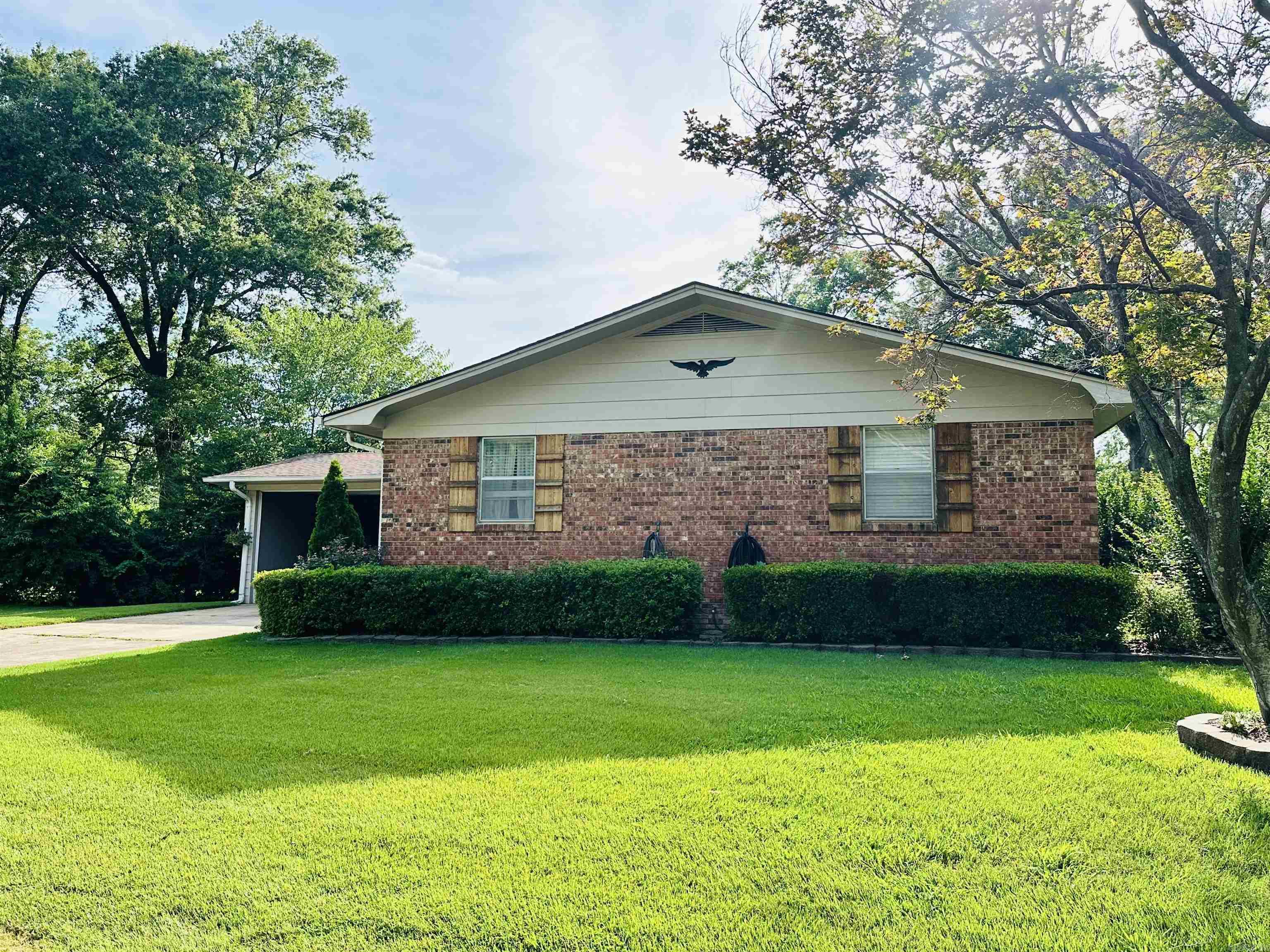 LAMBERT TERRACE - Residential
