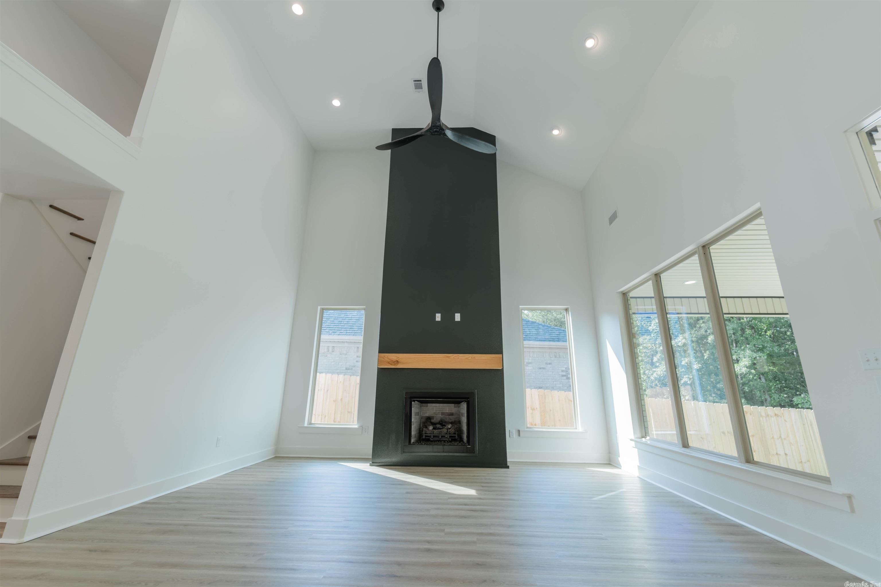 STONEBROOK - Residential