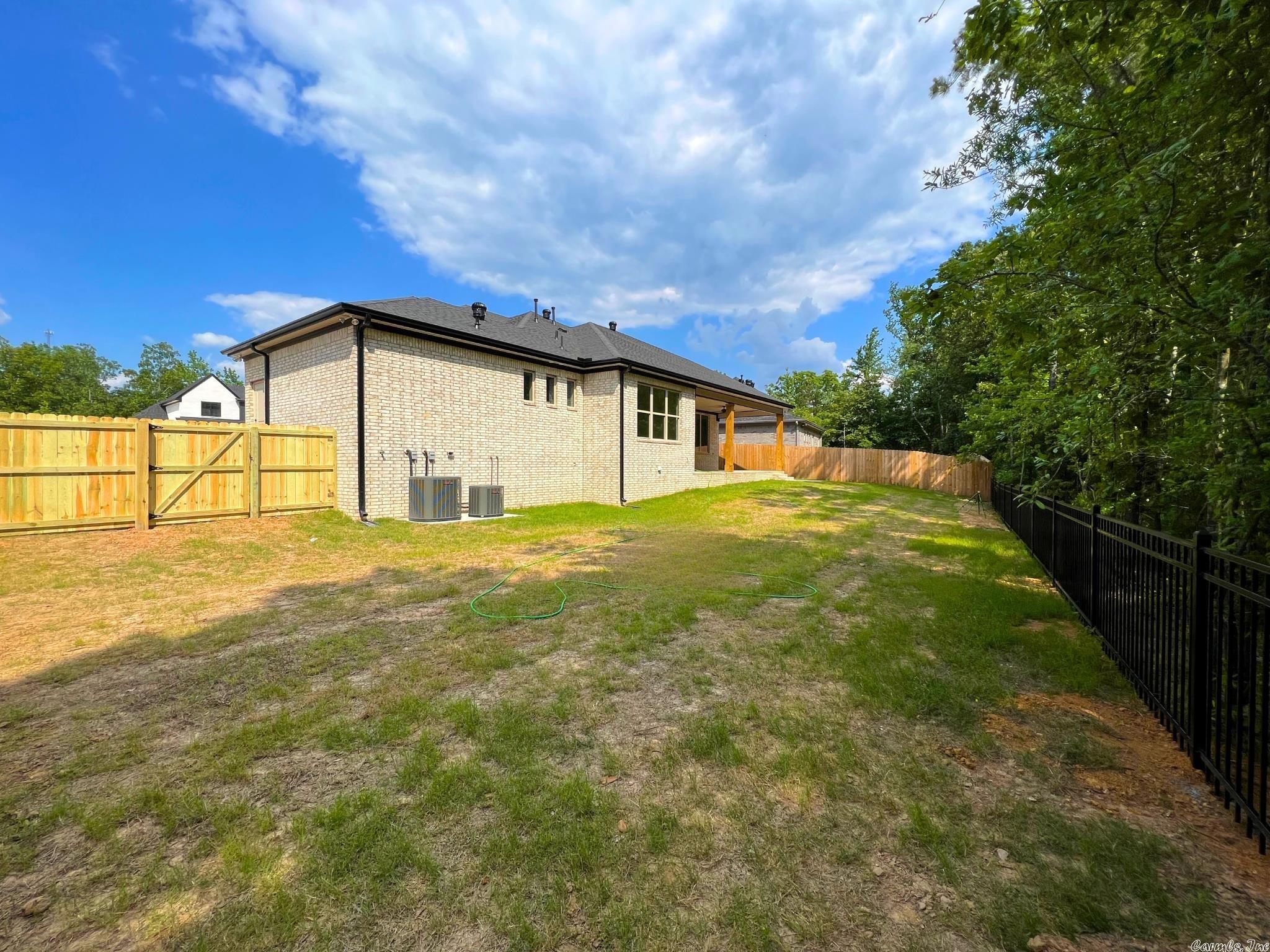 STONEBROOK - Residential