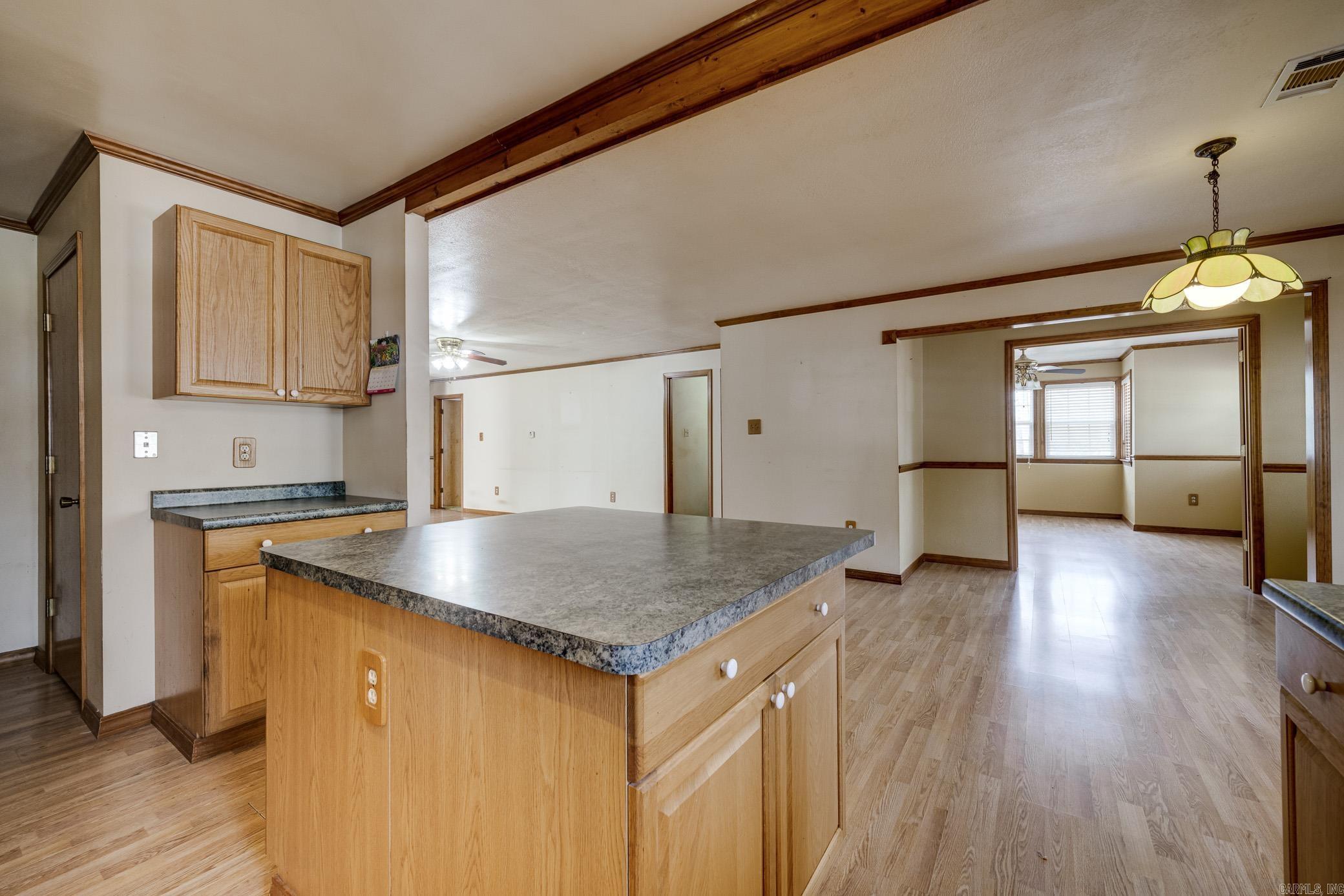 OLD MILL POND ROUND MOUNTAIN - Residential