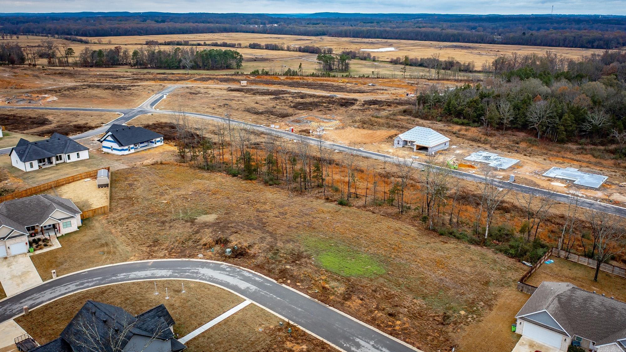 HIDDEN VALLEY ESTATES - Land