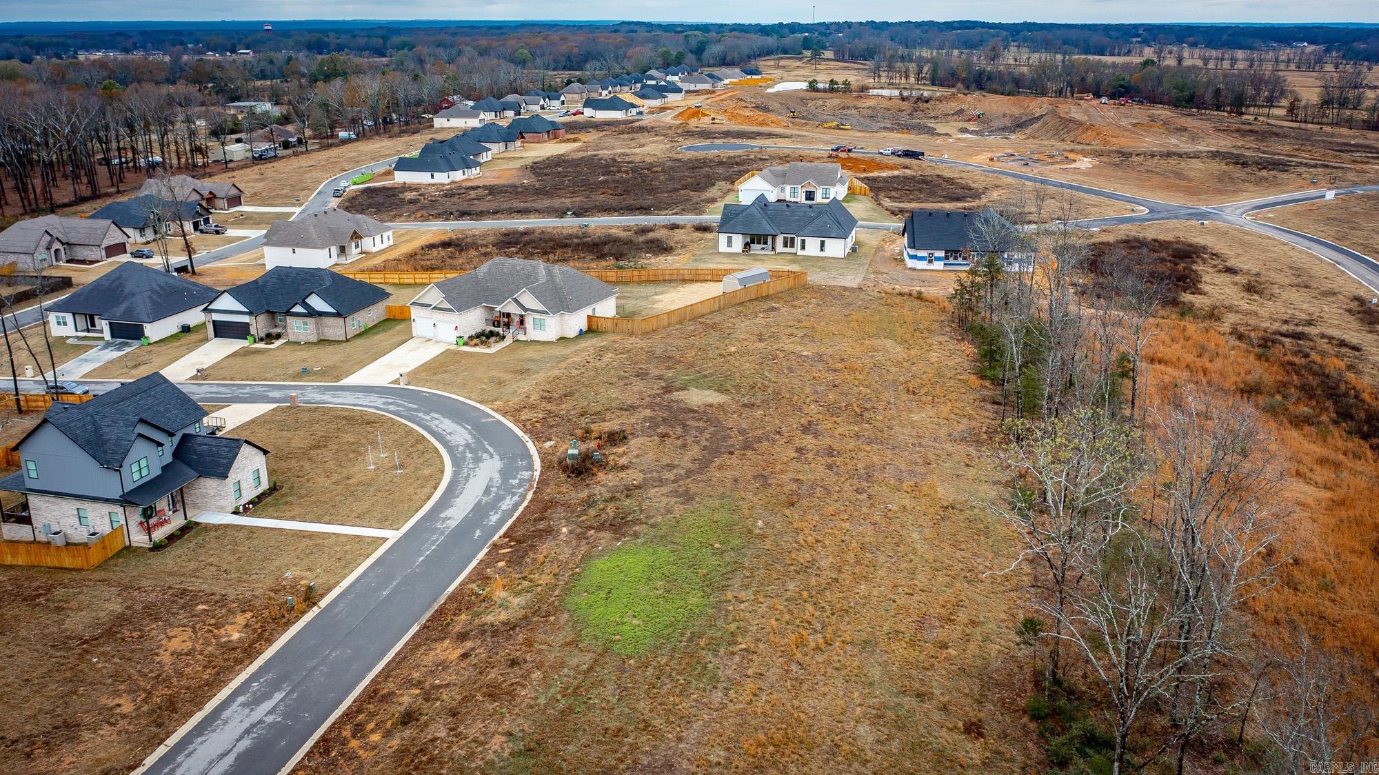 HIDDEN VALLEY ESTATES - Land