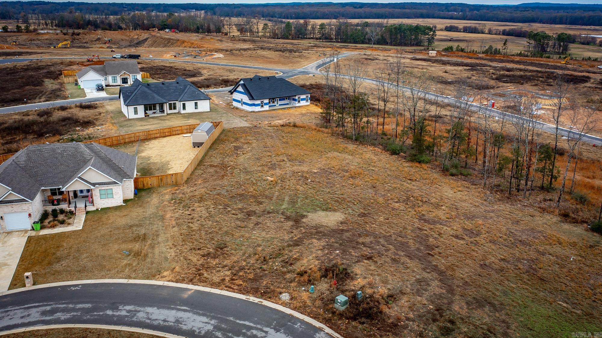 HIDDEN VALLEY ESTATES - Land