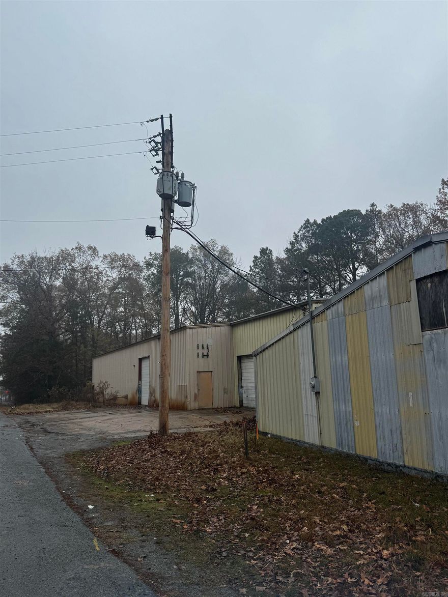 TWO warehouses! Prime commercial opportunity on the corner of high-traffic Sheridan Rd and Jackson offering excellent visibility and accessibility, making it an ideal service-base business location! Call today for showing!