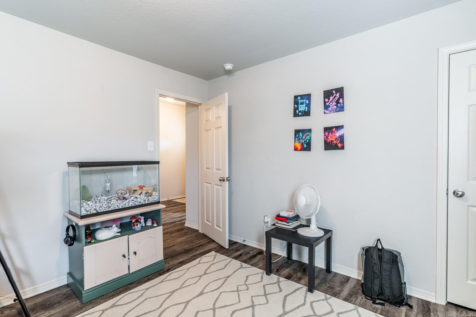 BENJAMIN GROVE - Residential