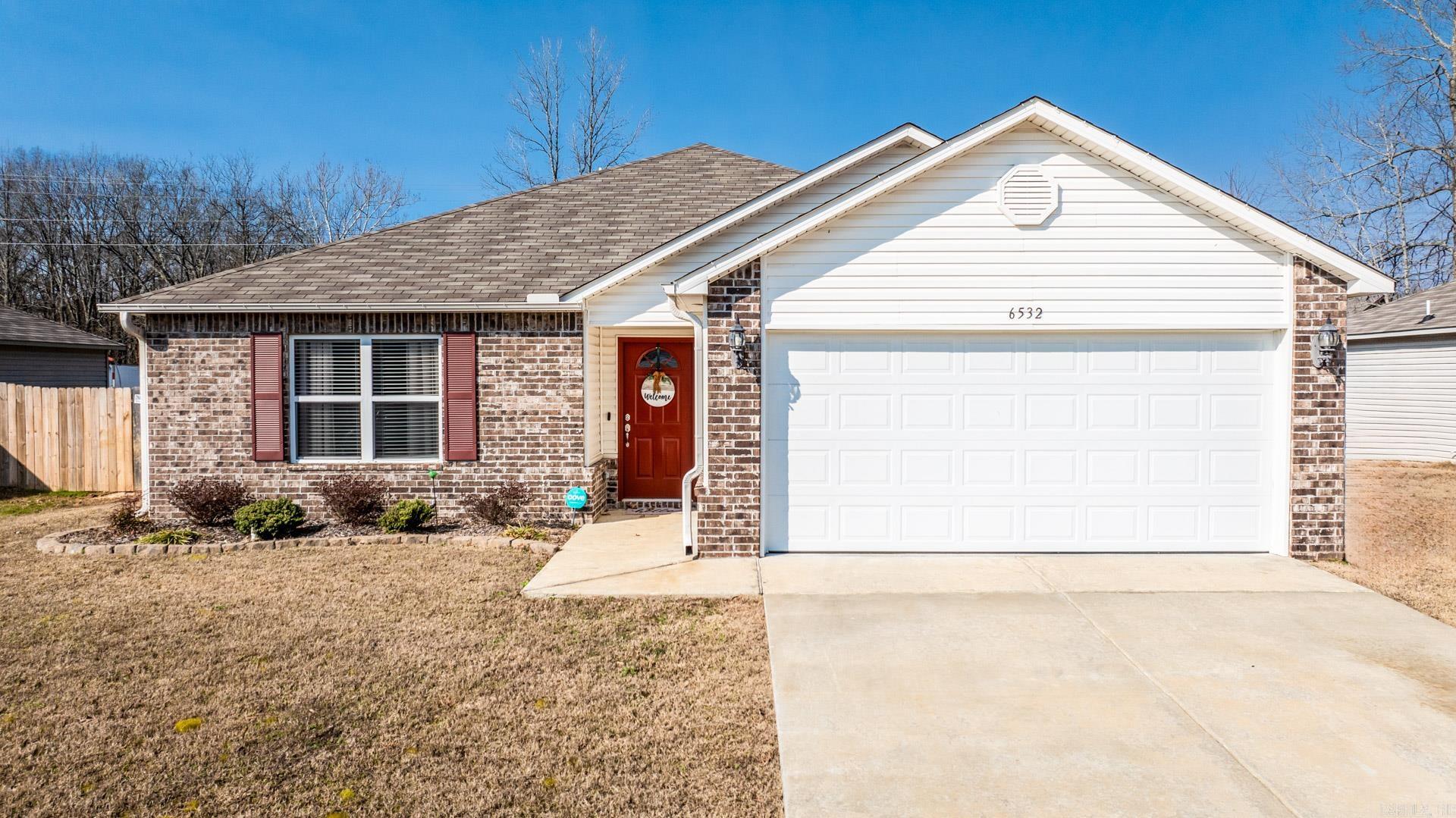 BENJAMIN GROVE - Residential