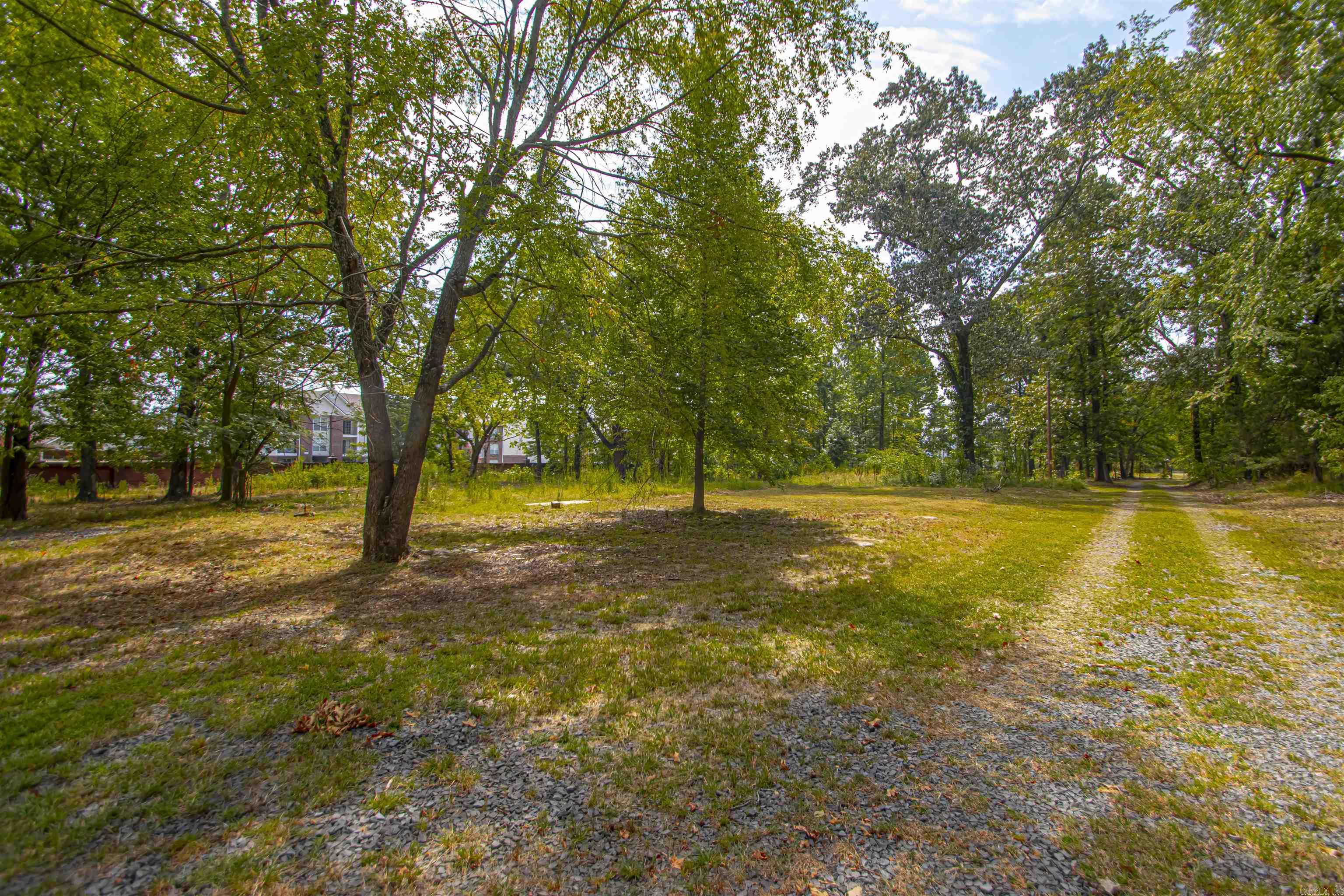 2N-13-10 - Commercial Sale