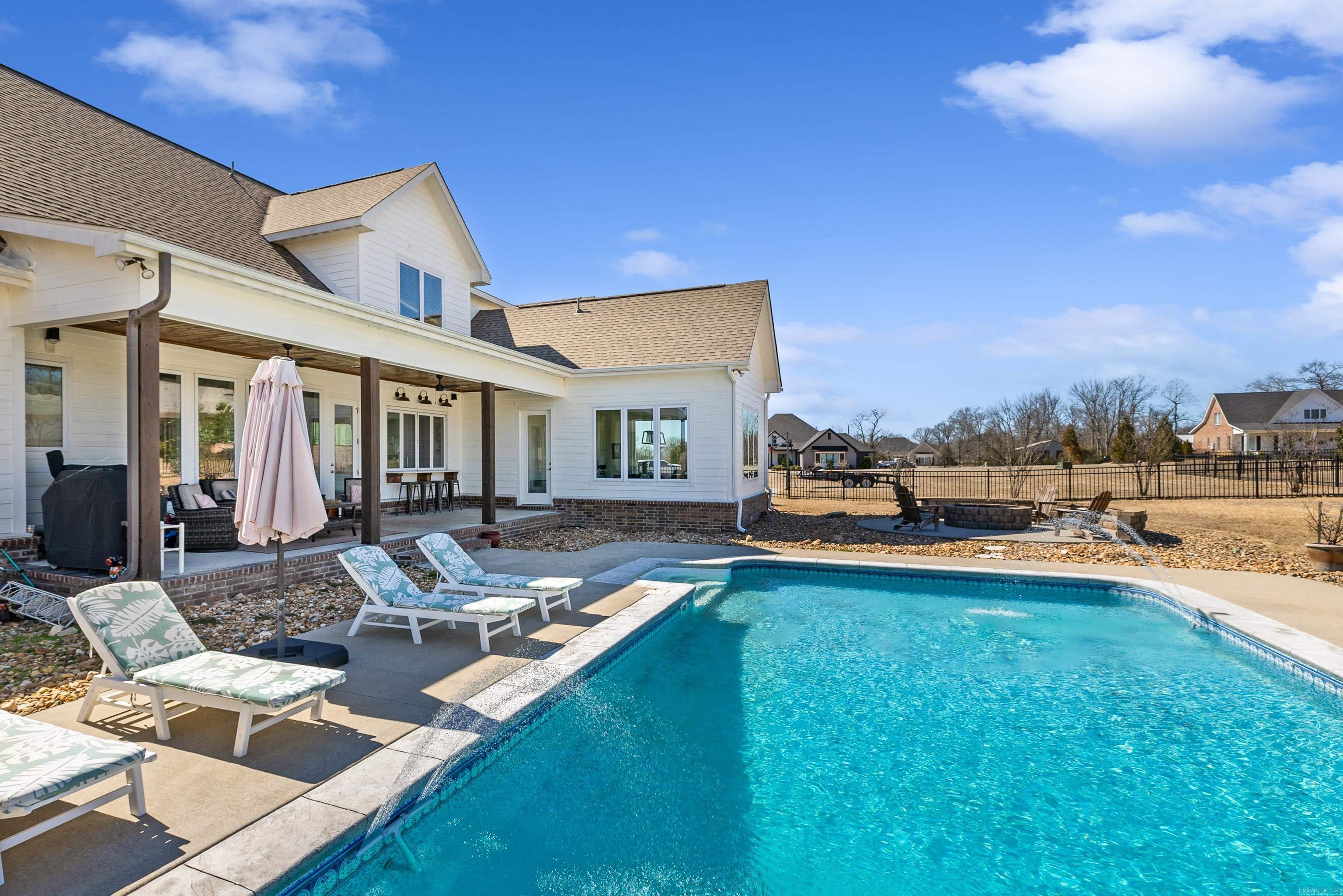 THE STABLES - Residential