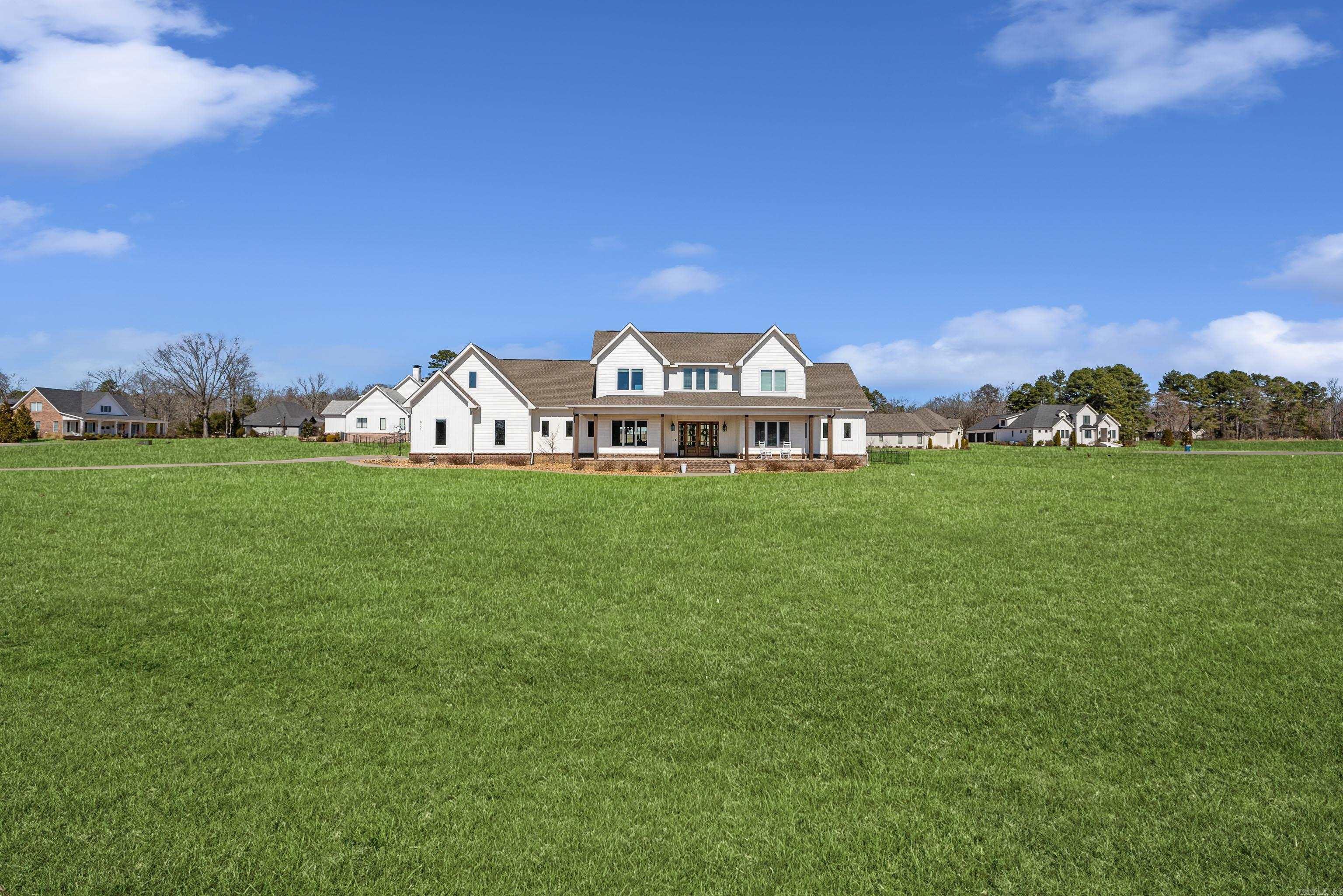 THE STABLES - Residential
