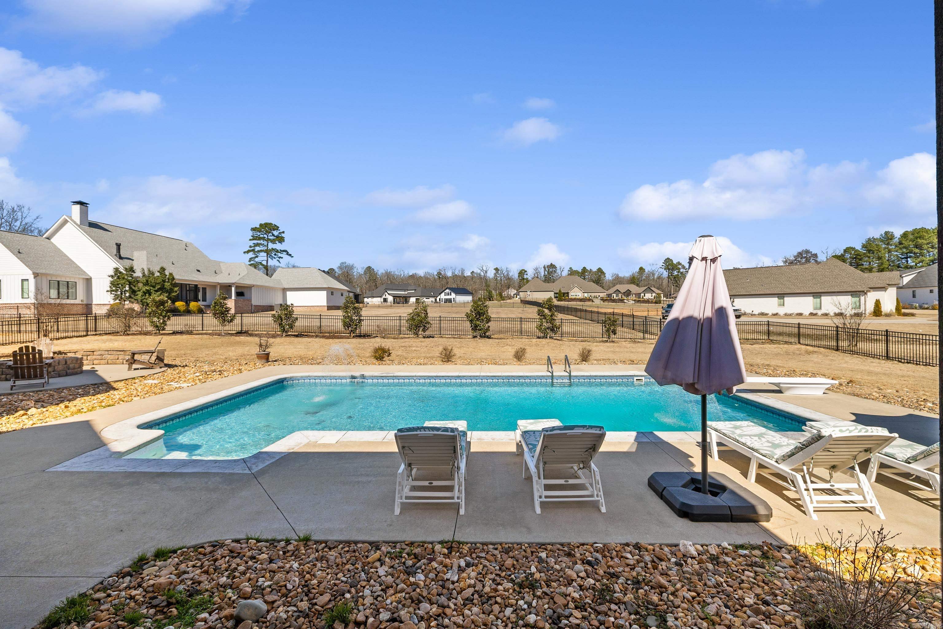 THE STABLES - Residential