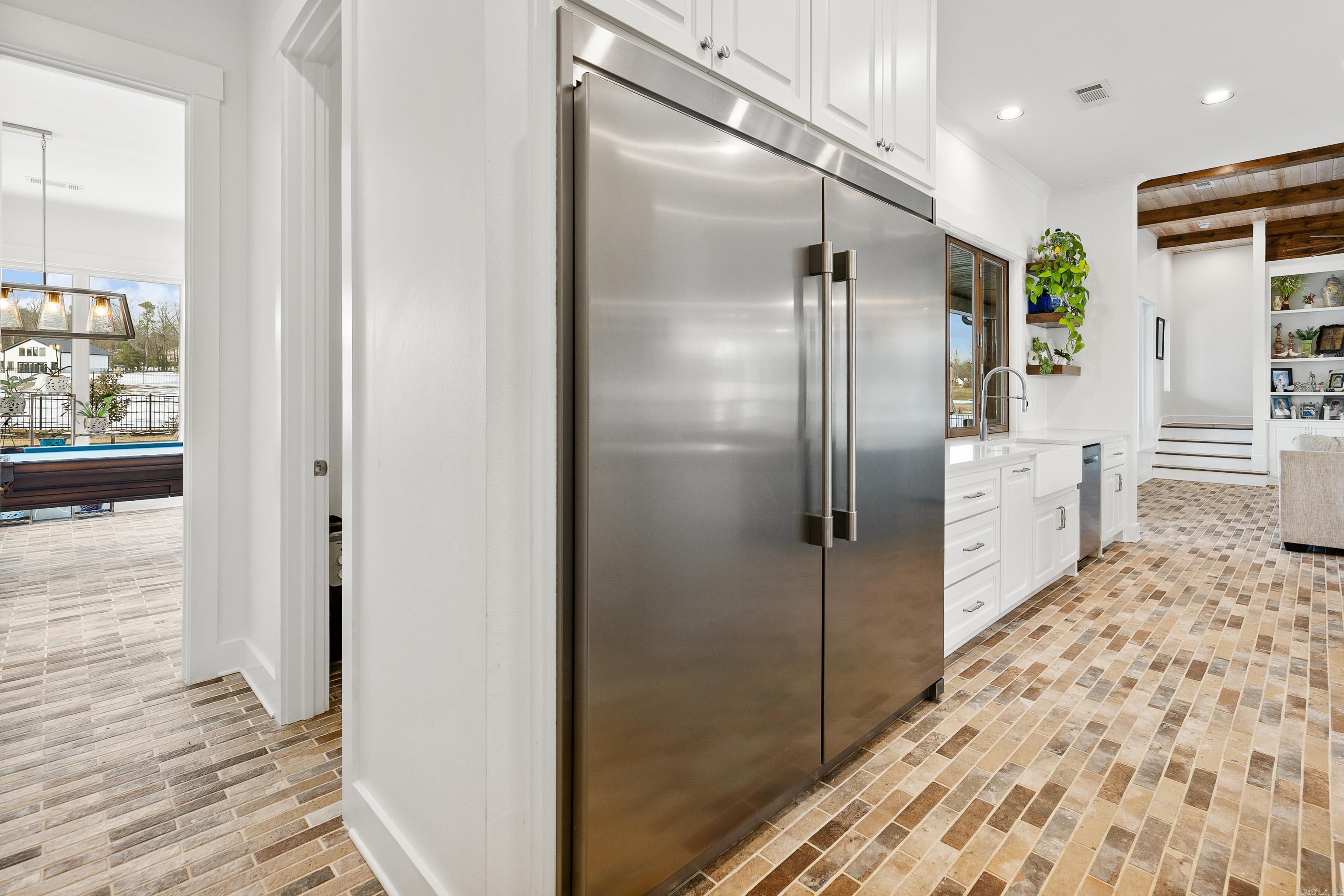 THE STABLES - Residential