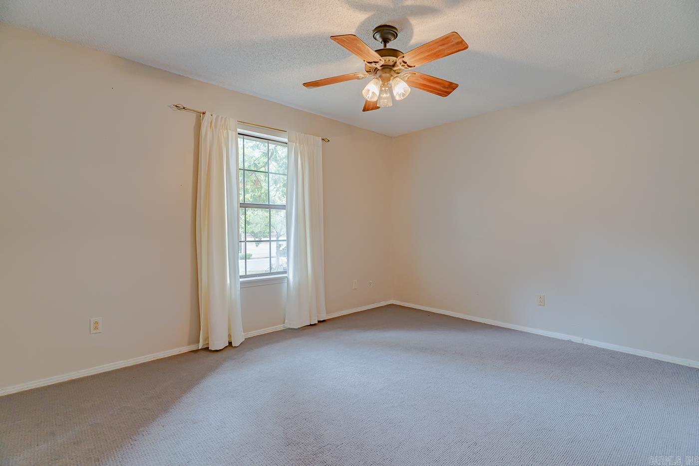 OTTER CREEK COMMUNITY - Residential